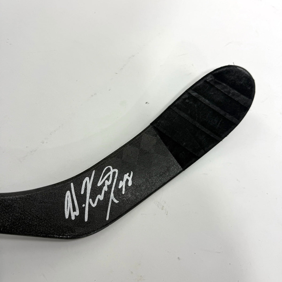 Used Left Red True Catalyst 9X | 85 Flex P28 Curve Grip | Kalynuk | BH205 - Top Flight Hockey