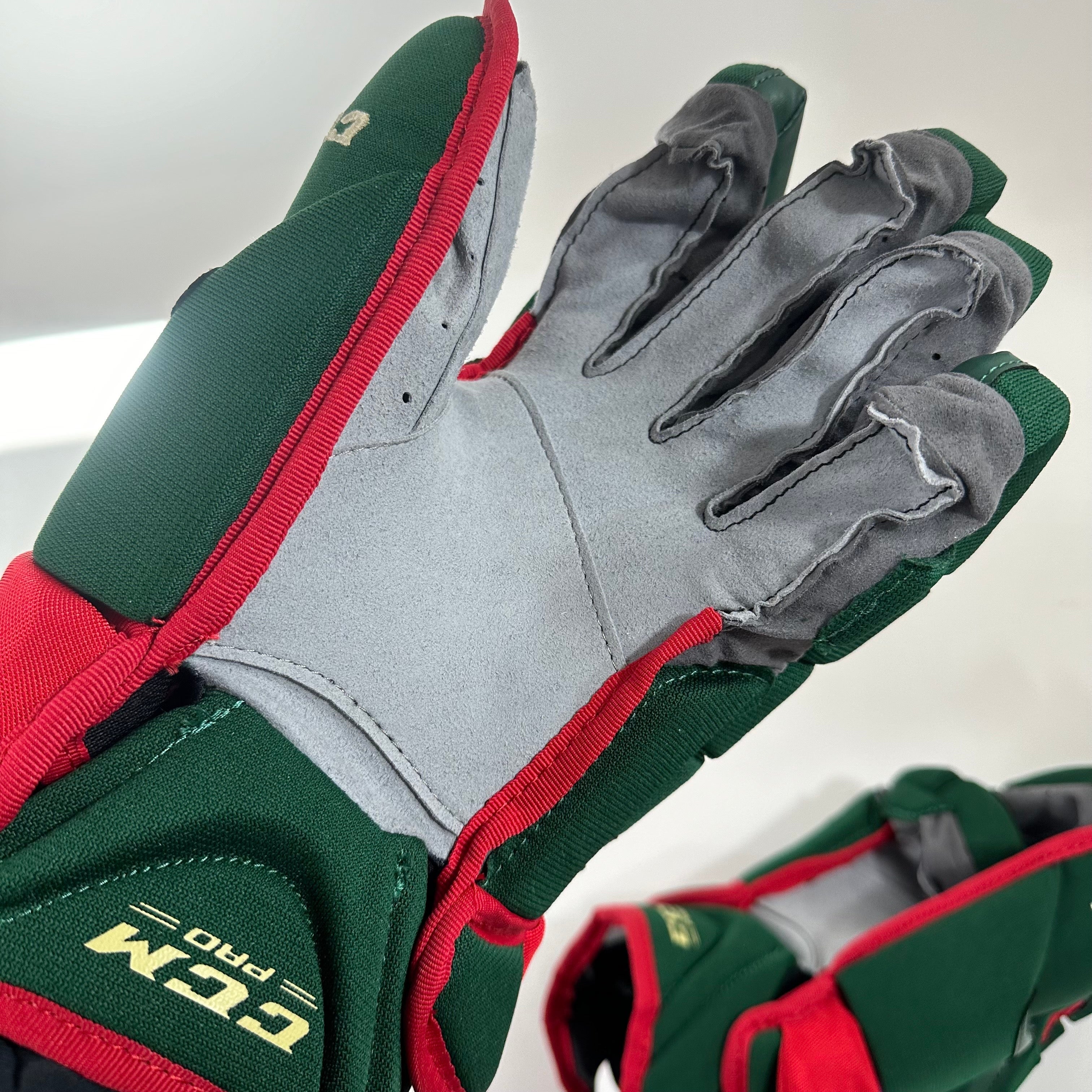 Brand New Minnesota Wild CCM HG12XP Gloves 15"