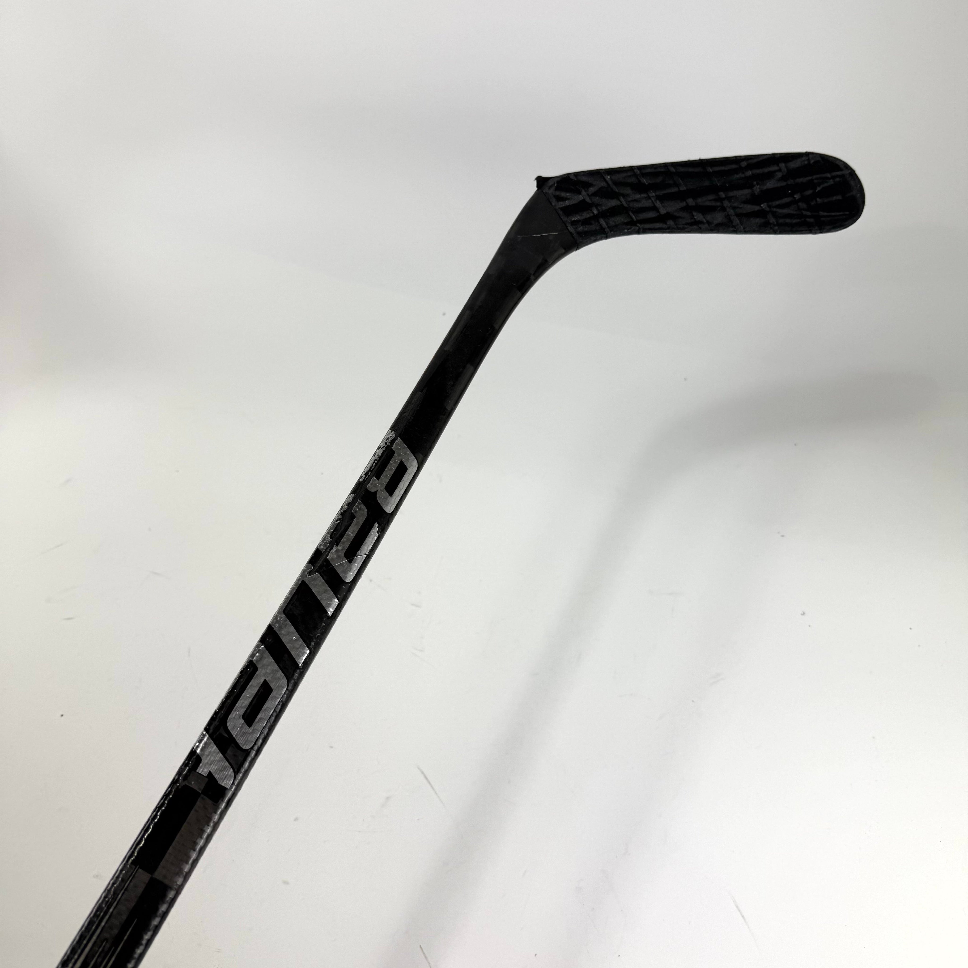 Repaired Right Red Bauer Vapor Hyperlite 2 | 77 Flex P92 Curve Grip | R30 - Top Flight Hockey