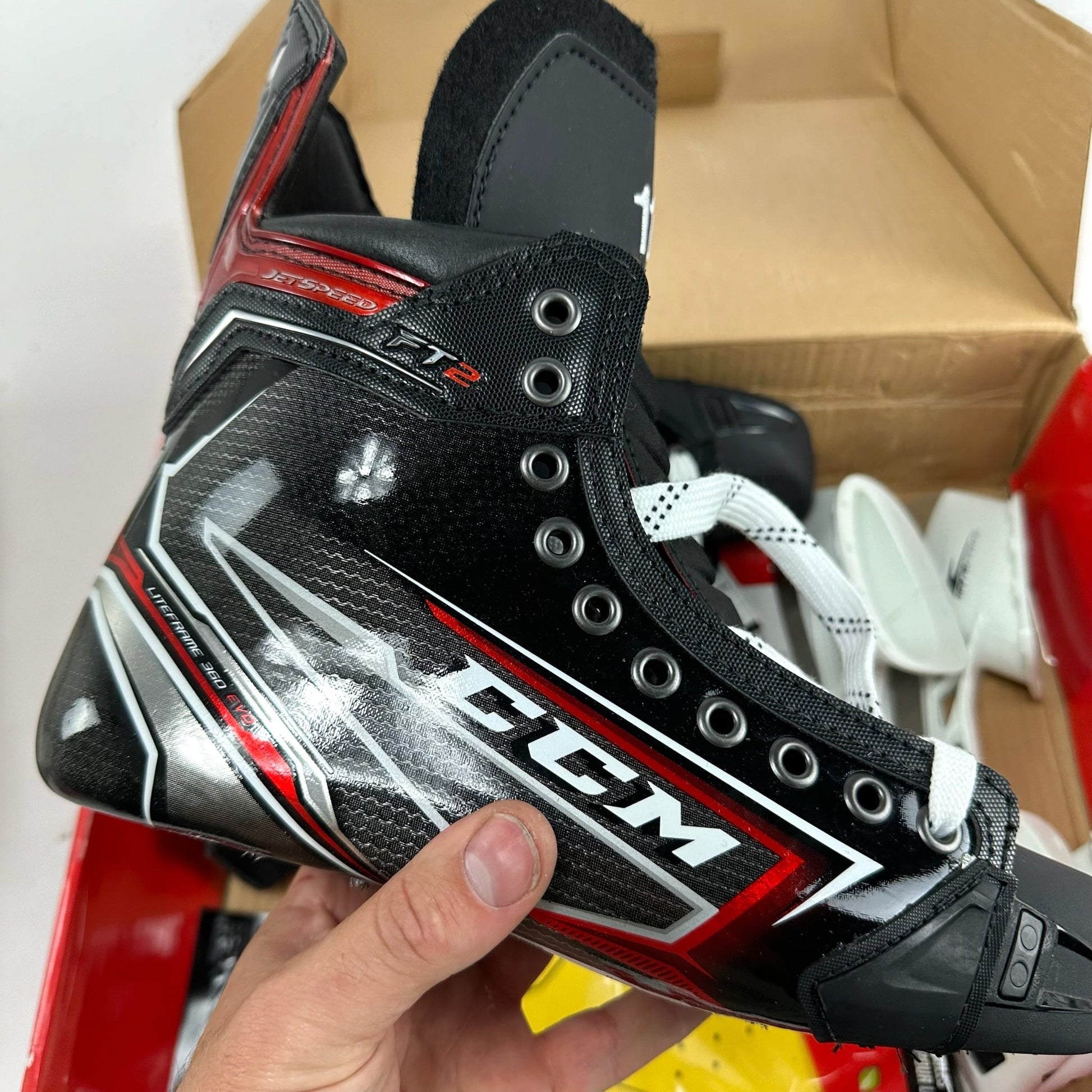 New CCM Jetspeed FT2 Skates | Size 6 3/4 E/B | M320 - Top Flight Hockey