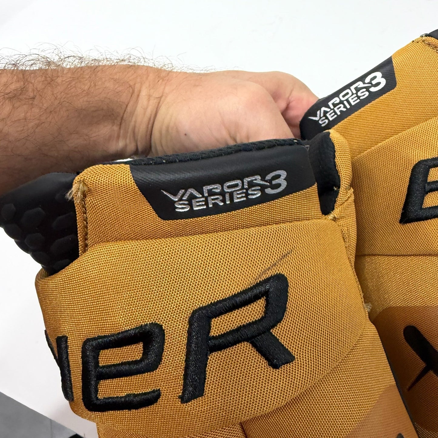 Used Brown Bauer Vapor Series 3 Gloves | 15" | AB679