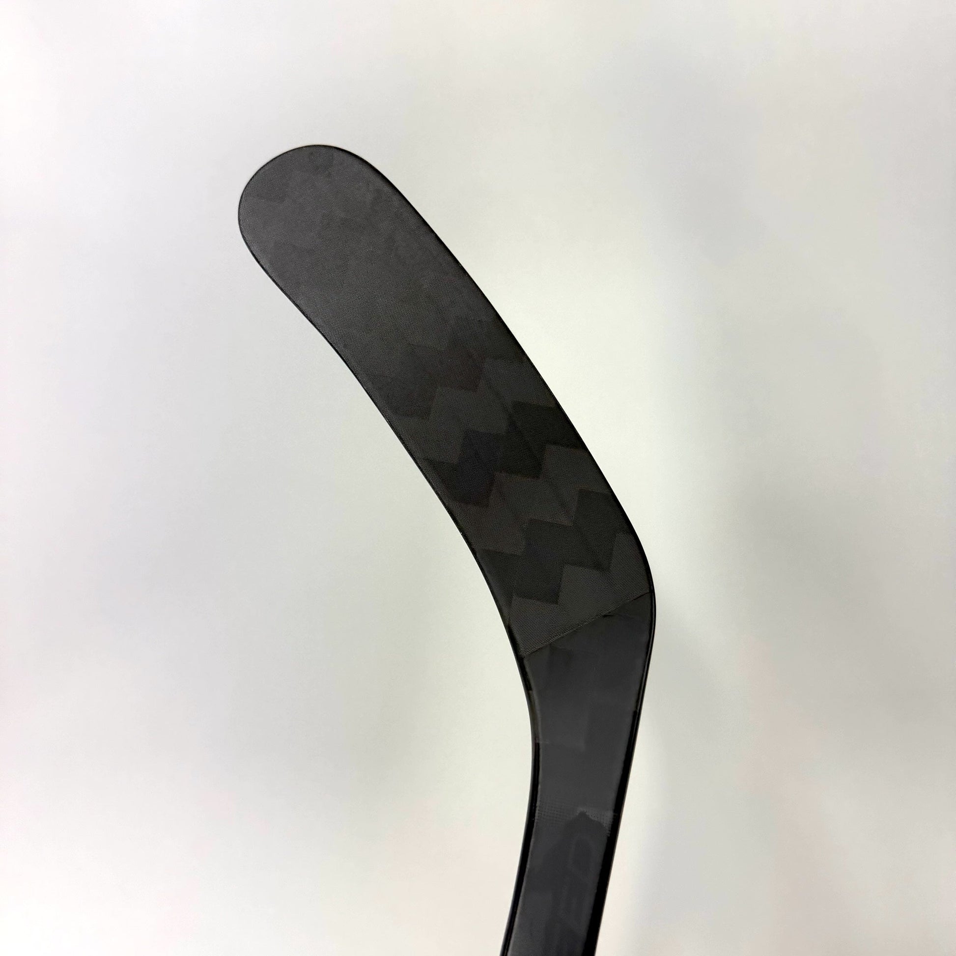 UNRELEASED - New Left Chrome CCM Jetspeed FT9 Pro | 90 Flex P92M Curve Grip | J185 - Top Flight Hockey