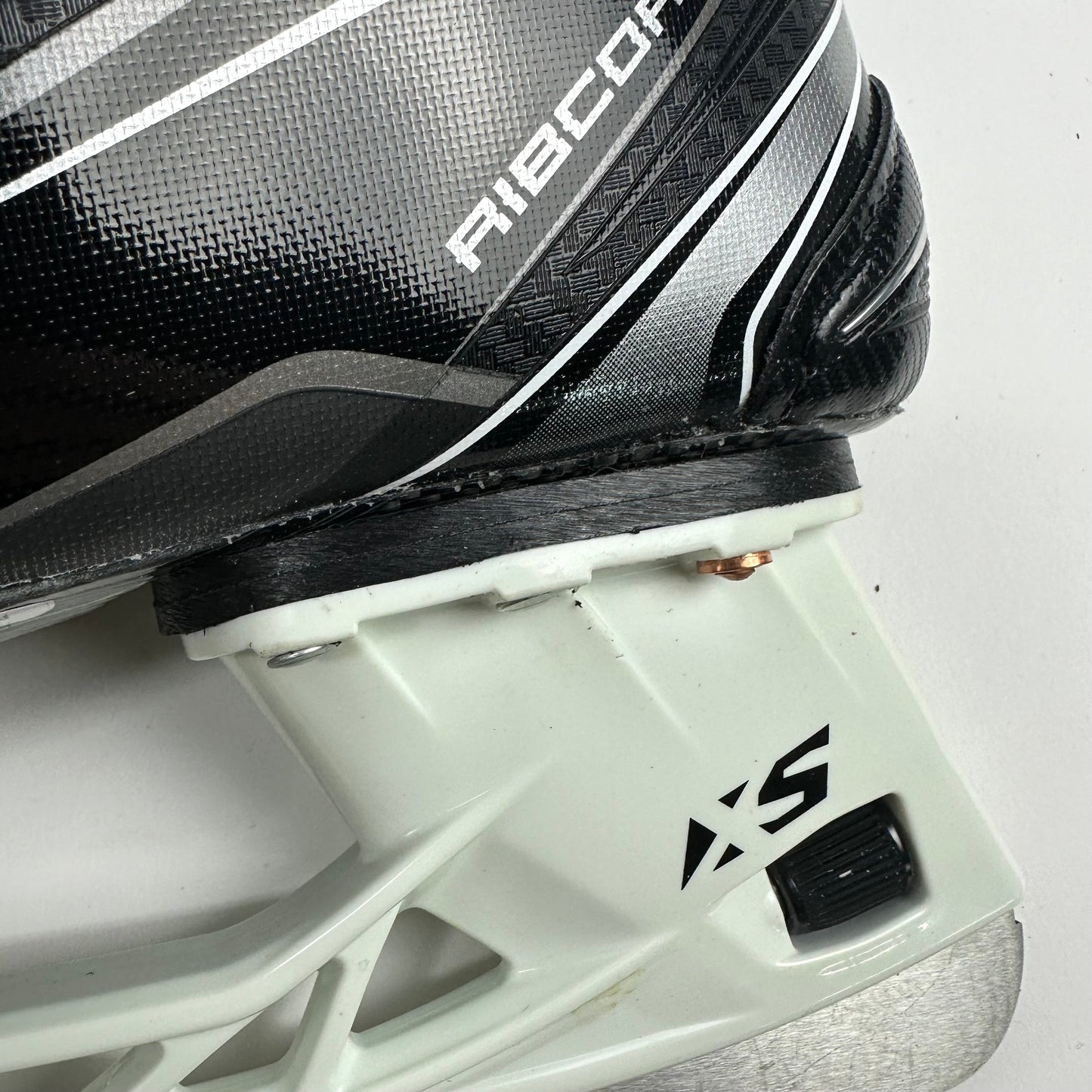 New CCM Ribcore 70K Skates | Size 6 1/4 E - #G251 - Top Flight Hockey