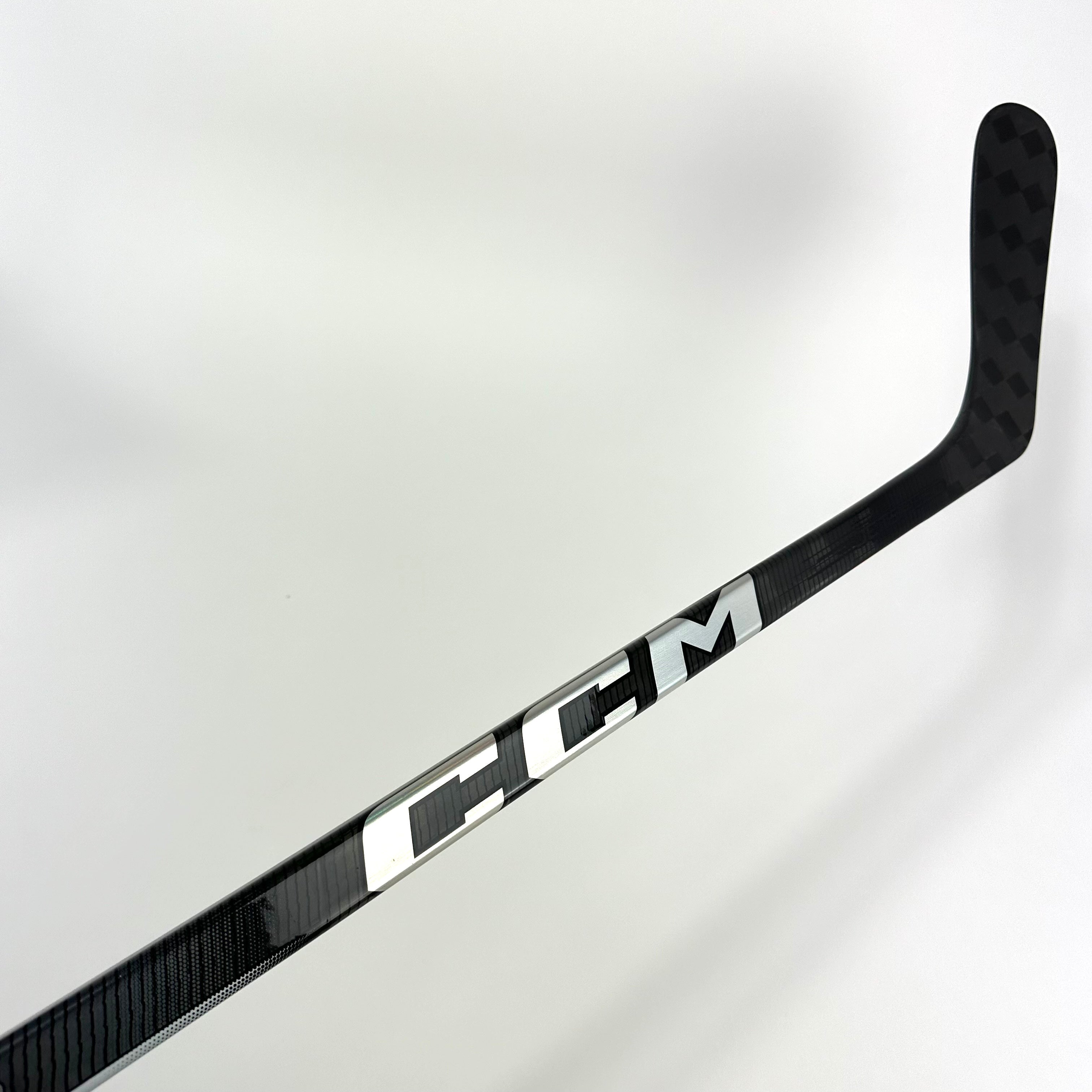 New Left Chrome CCM Jetspeed FT6 Pro | 80 Flex P90 Curve Grip | Parssinen | H77