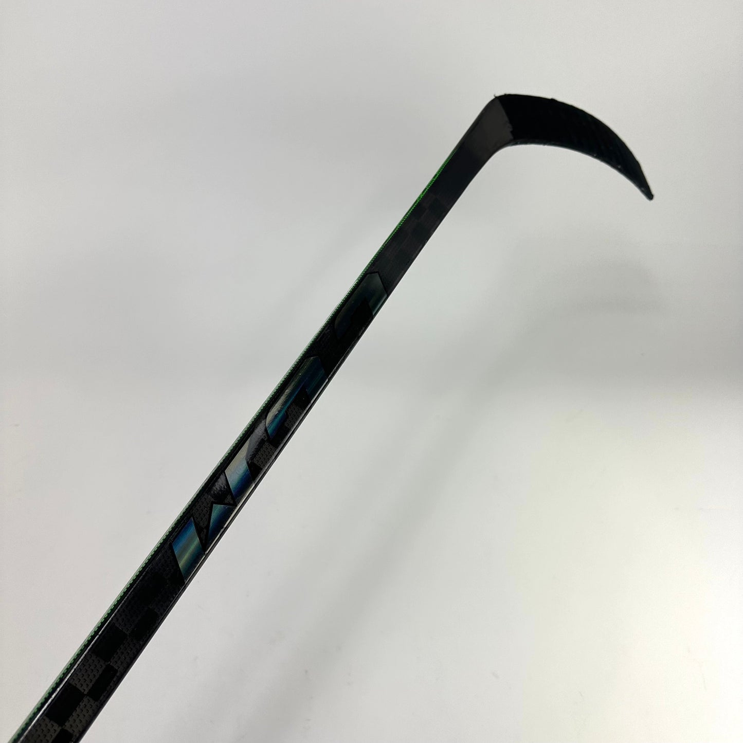Used Left CCM Ribcor Trigger 5 Pro | 80 Flex P90 Curve Grip | Wallmark | L504