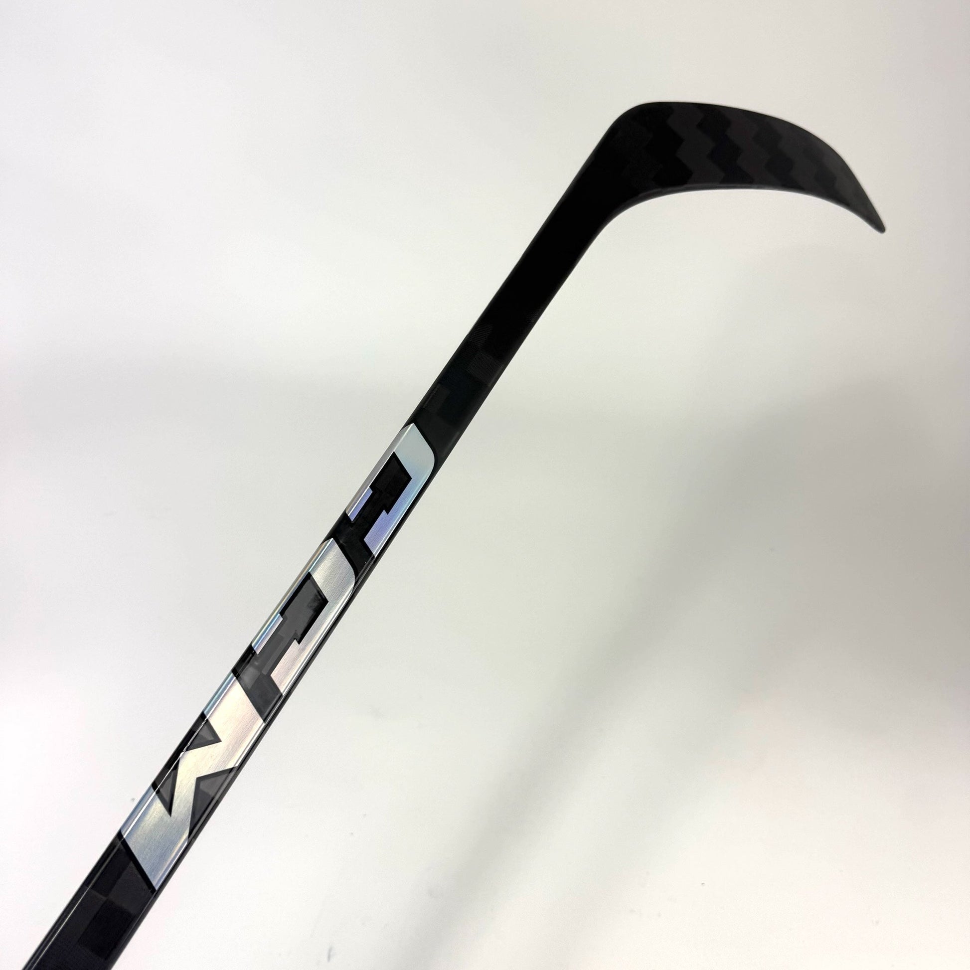 New Left Red CCM Jetspeed FT8 Pro | 80 Flex P28M Curve Grip | Ashcroft | J495 - Top Flight Hockey