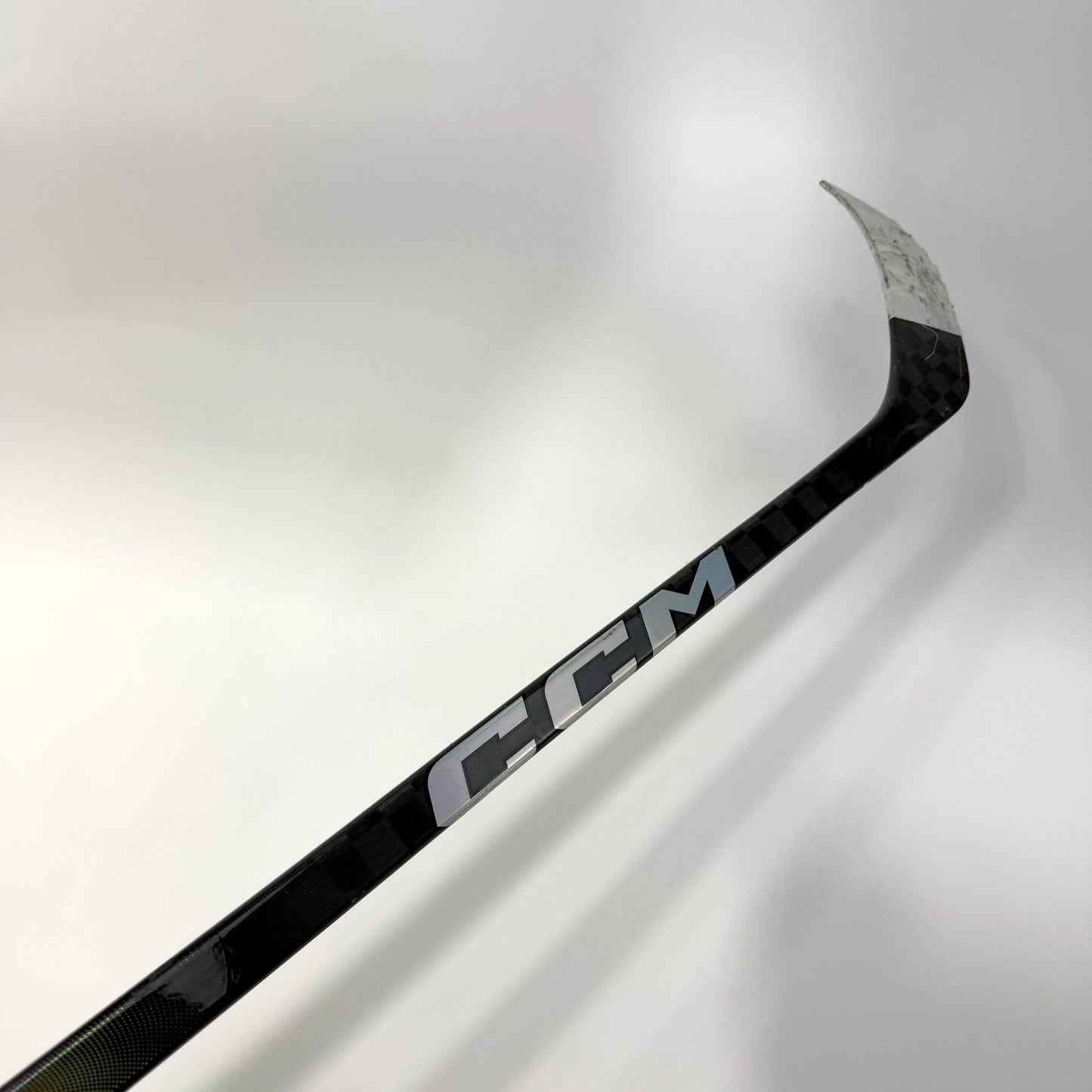 Used Right CCM Jetspeed FT8 Pro | 95 Flex P28M Curve Grip | AB437