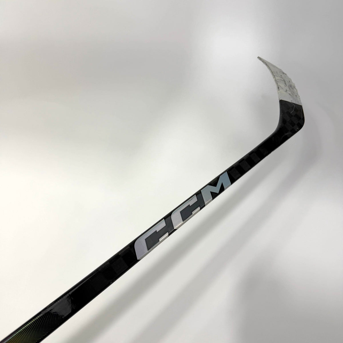 Used Right CCM Jetspeed FT8 Pro | 95 Flex P28M Curve Grip | AB437 - Top Flight Hockey