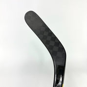 New Left Gold Bauer Nexus Sync | 82 Flex Montour Pro Curve Grip | Schenn | K477