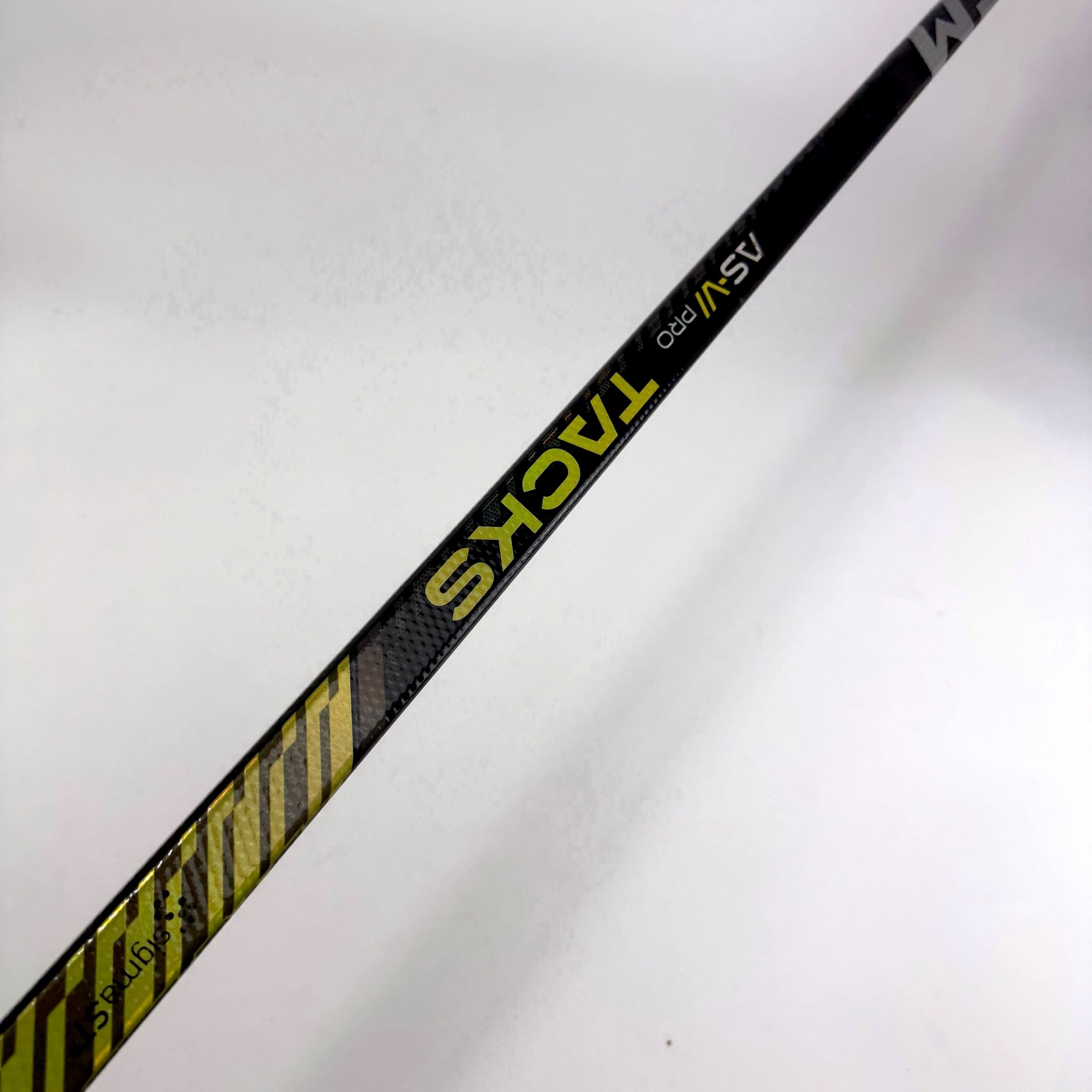 Used Right CCM Tacks AS6 Pro | 90 Flex P28M Curve Grip | F335 - Top Flight Hockey