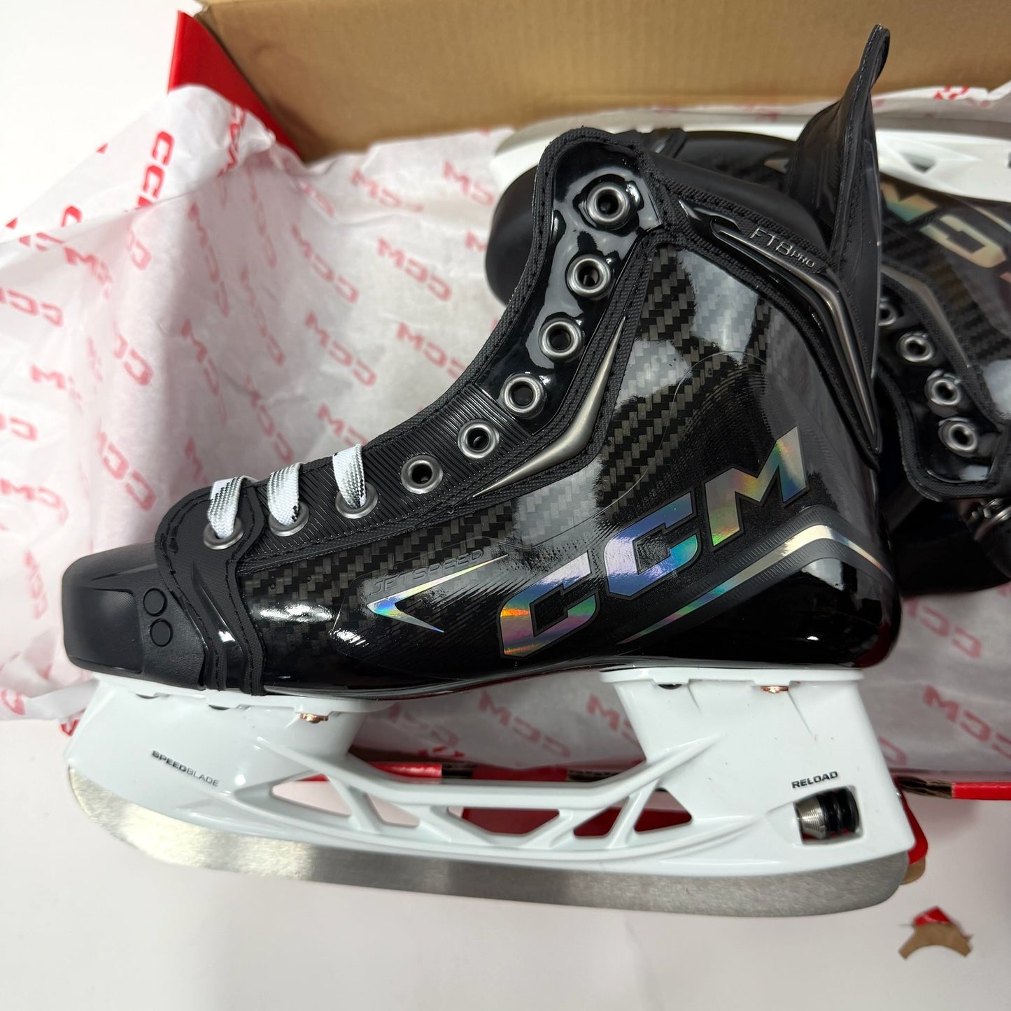 Brand New Total Custom CCM Jetspeed FT8 Pro Skates - Size 4.5 - Regular