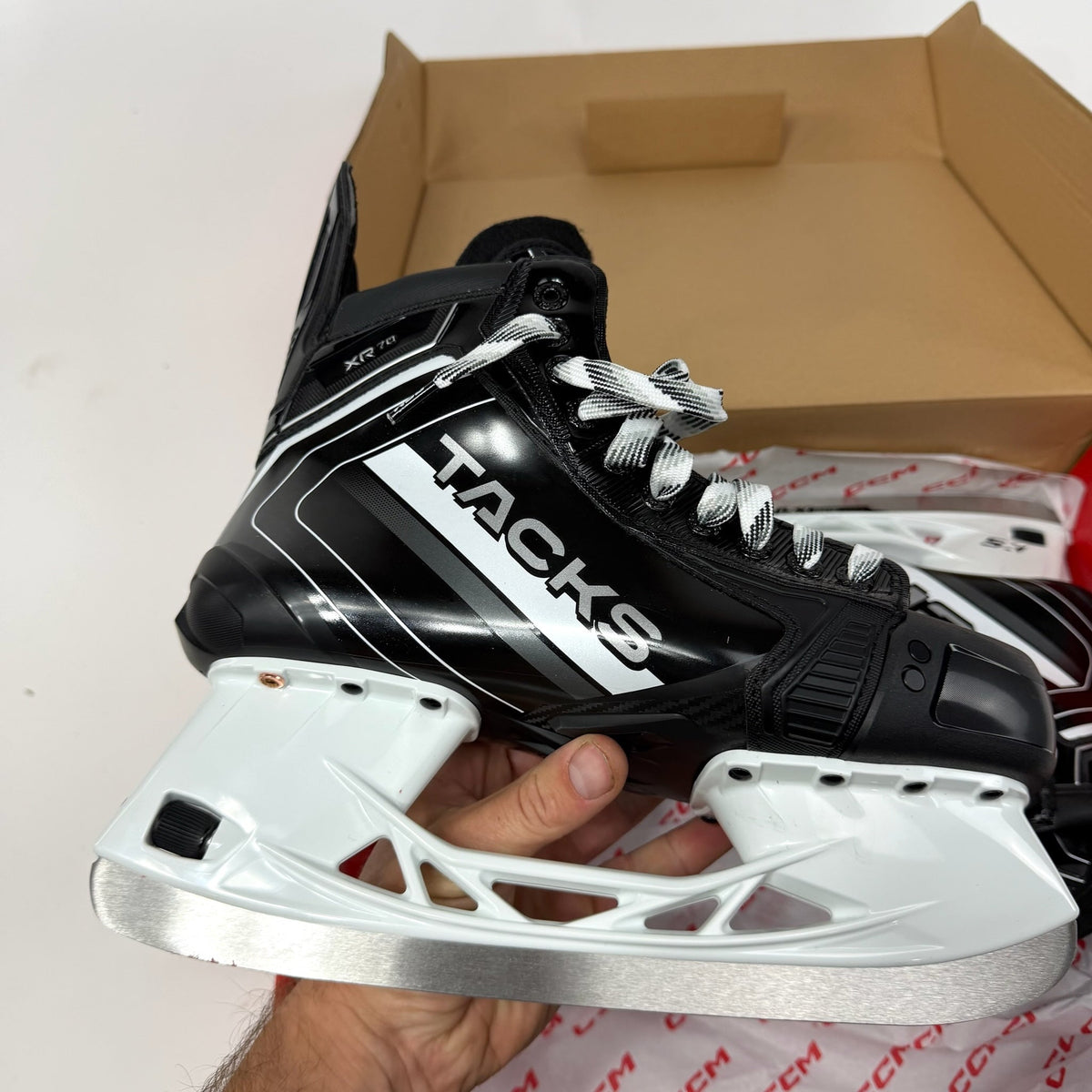 New CCM Tacks XR70 Skates | 8 Wide | AB105 - Top Flight Hockey