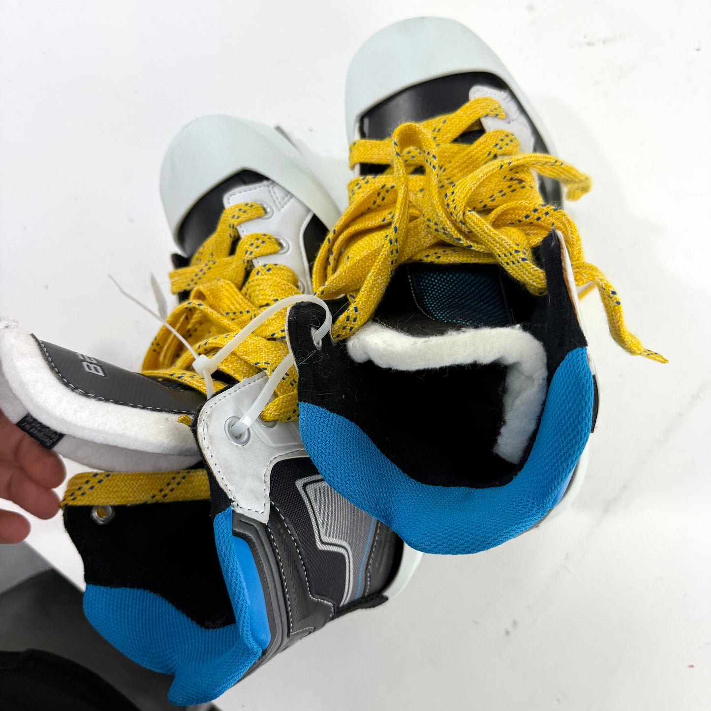 Used Bauer Reactor 5000 Goalie Skates | 5.5 D | E328