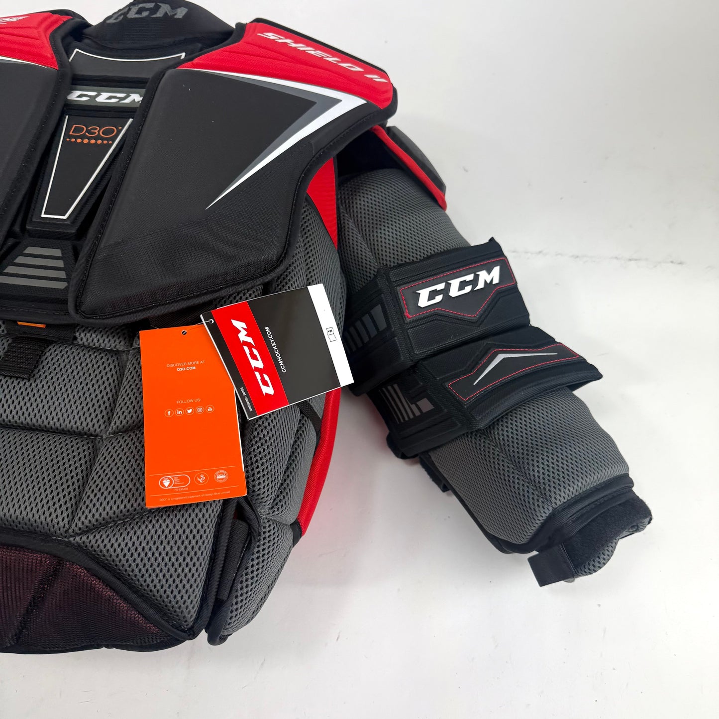 Brand New CCM Shield II Senior XL Goalie Chest Protector