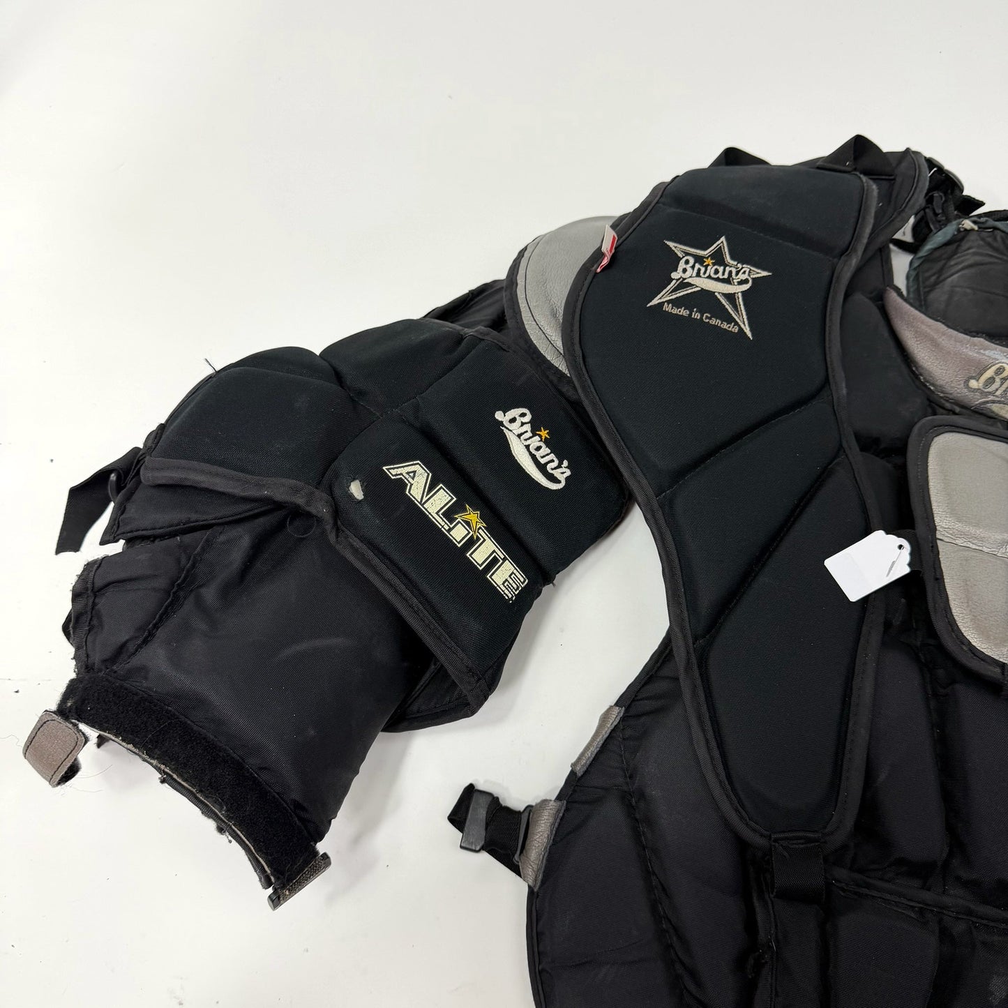 Used Brian's Alite Goalie Chest Protector | Intermediate XL | AB537