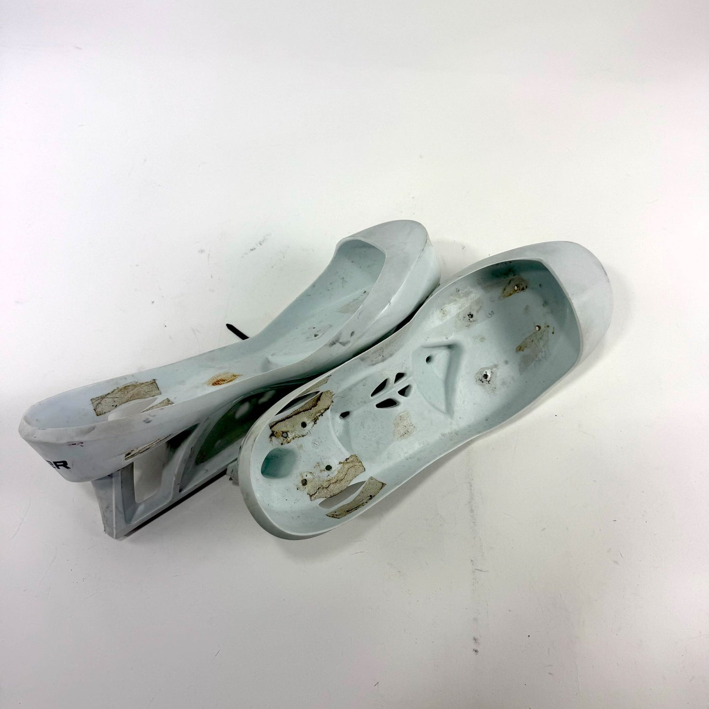 Used Bauer Goalie Cowlings | SIze 11 | Scott Darling #33 | E231 - Top Flight Hockey