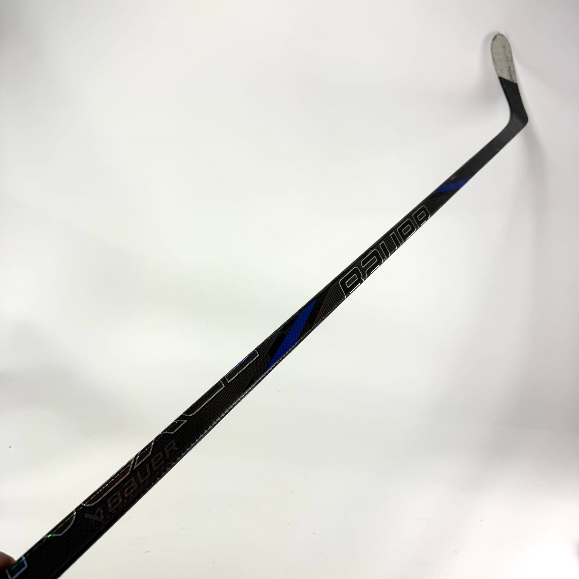 Repaired Left Blue Bauer Nexus Tracer | 82 Flex P28 Curve Grip | R14 - Top Flight Hockey