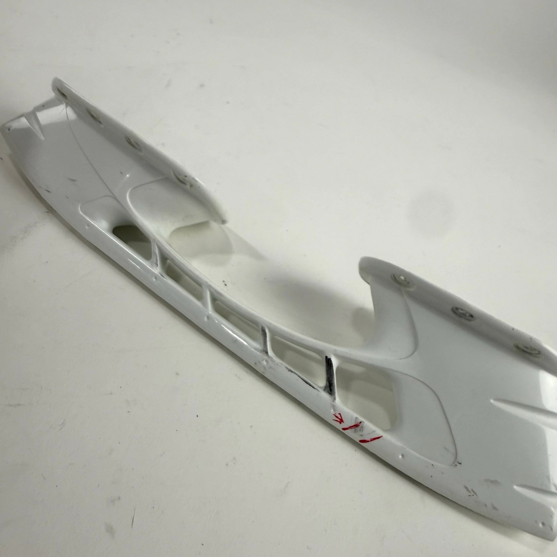 Used Tuuk Light Speed 2 Holder | 280mm Right | Patrick Kane #88 | E233 - Top Flight Hockey