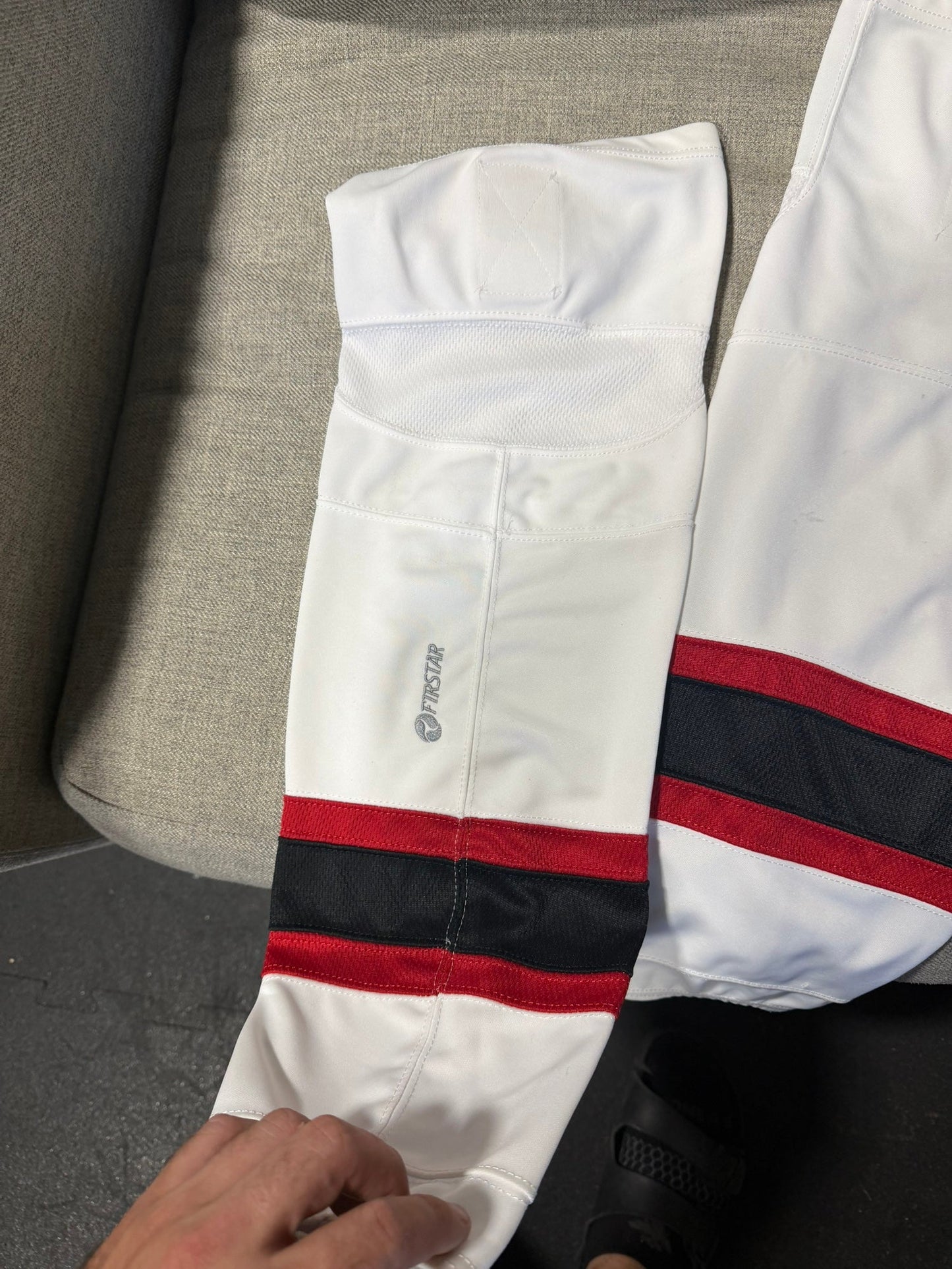 White Blackhawks junior 24” socks