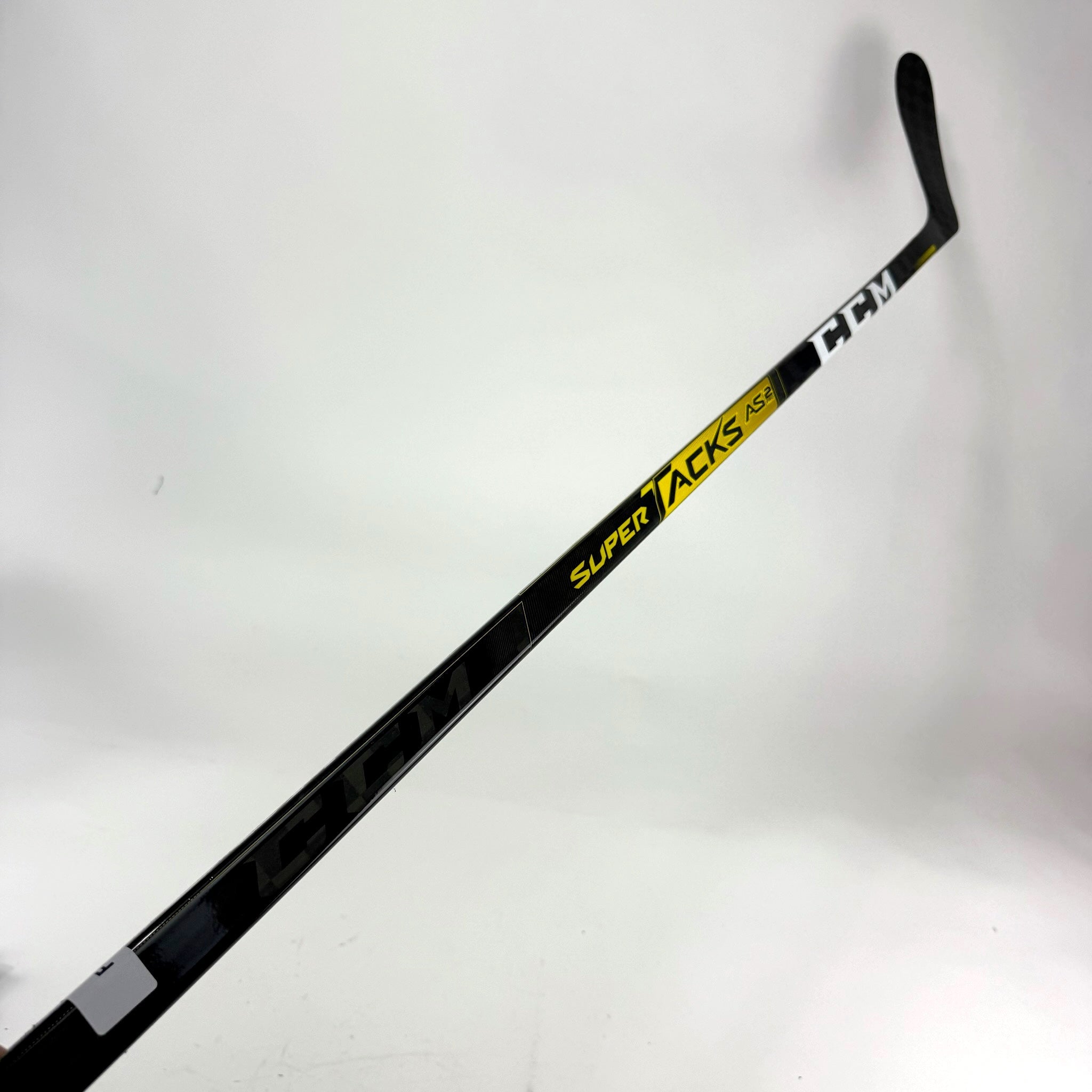 New Left CCM Super Tacks AS2 Pro | 65 Flex P28 Curve Grip | F48 - Top Flight Hockey
