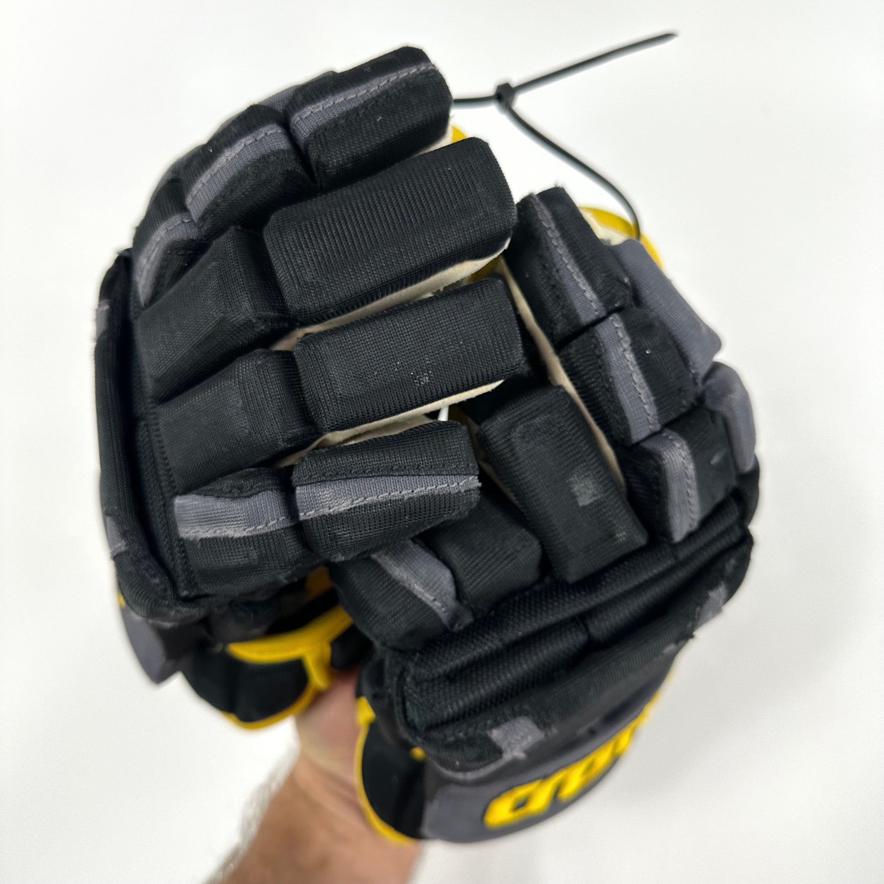Used Black and Gold Warrior Covert QRE Pro Gloves | 14" | K349 - Top Flight Hockey