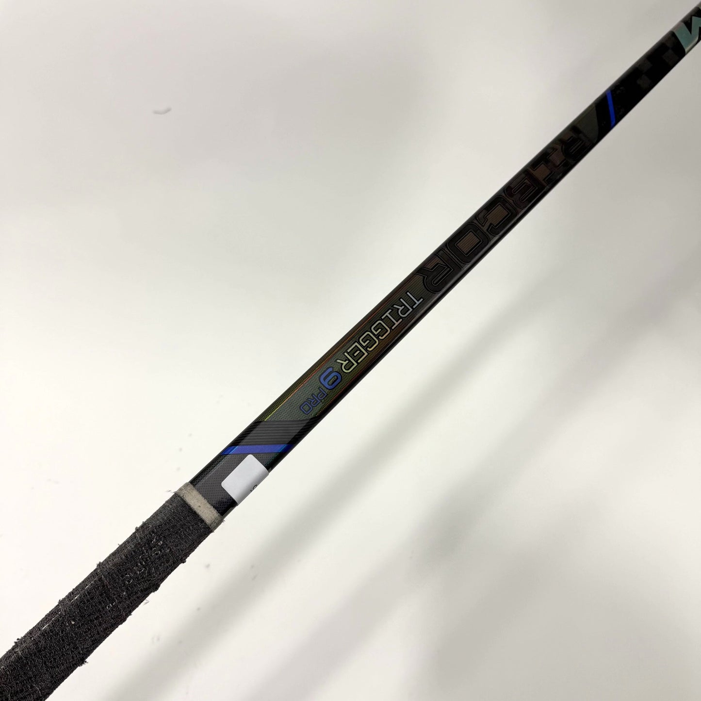 Used Left CCM Ribcor Trigger 9 Pro | 75 Flex P28 Curve Grip | AB735
