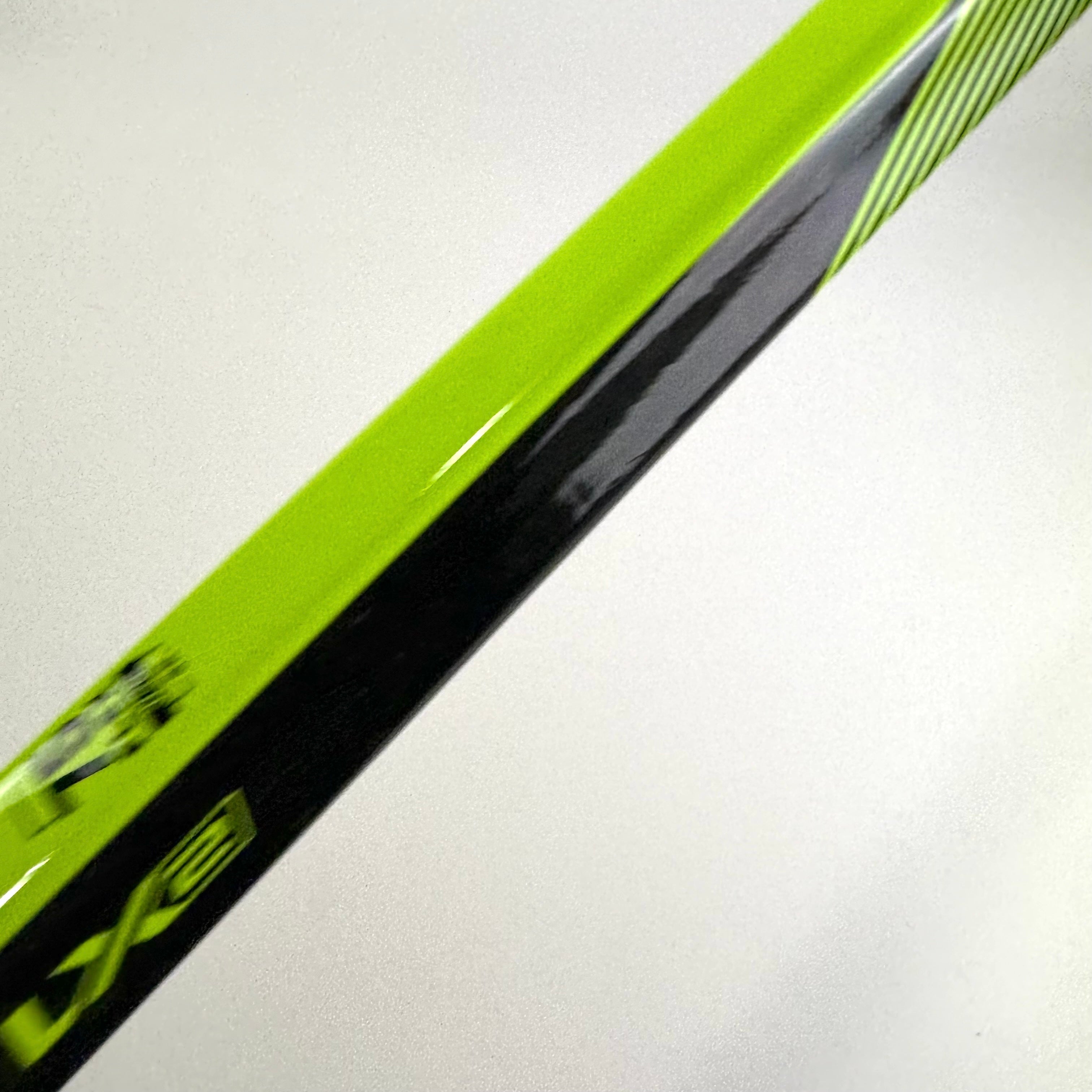 New Left Warrior Alpha LX2 | 75 Flex W90 Curve Grip | R262 - Top Flight Hockey
