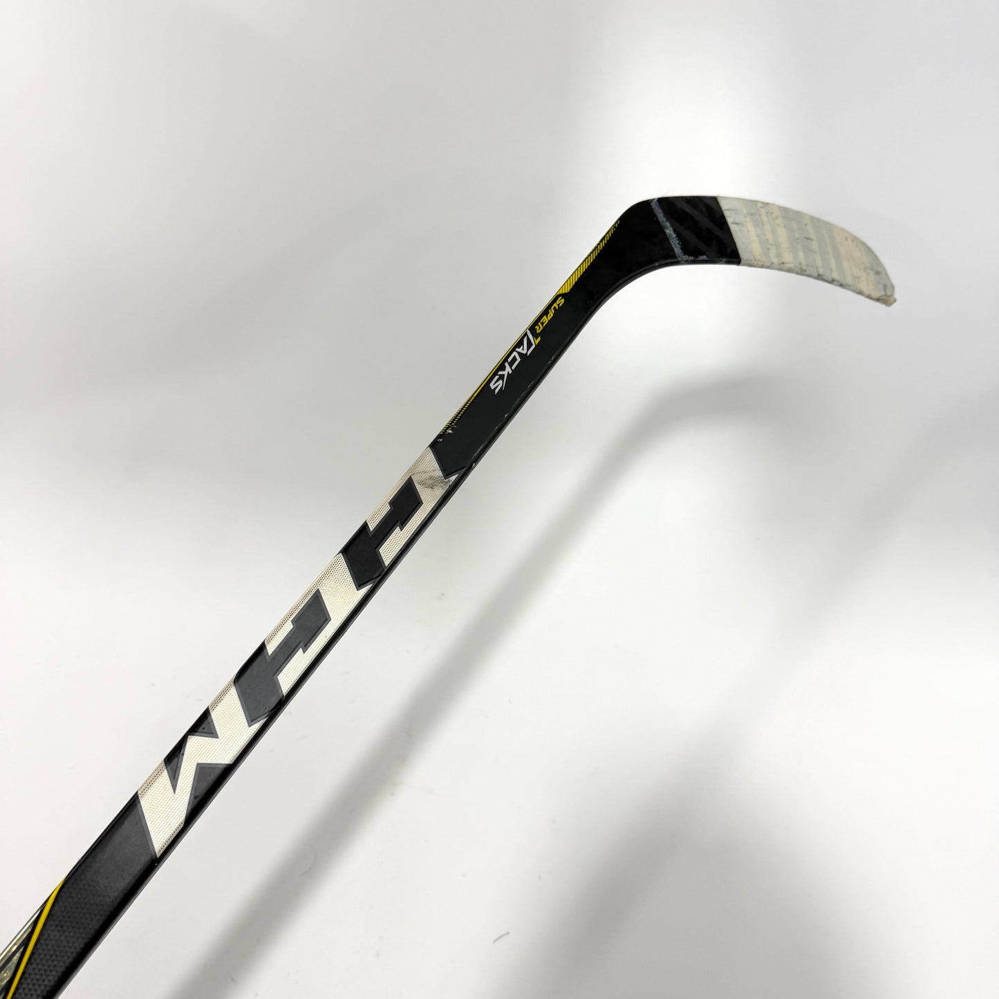 Used Left CCM Super Tacks | 95 Flex PM9 Curve Grip | AB935