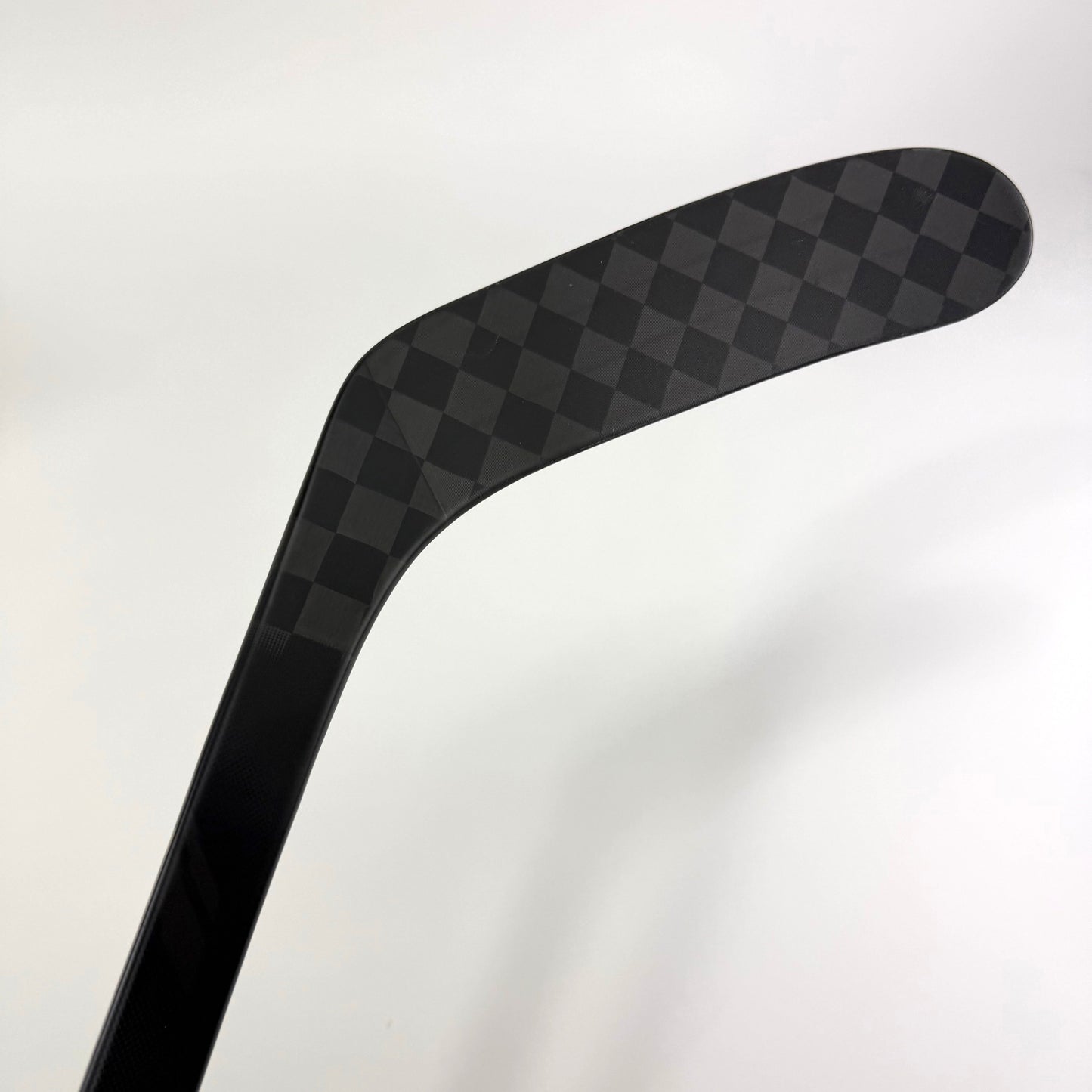 New Right CCM Tacks XF Pro | 85 Flex P28M Curve Grip | #A437