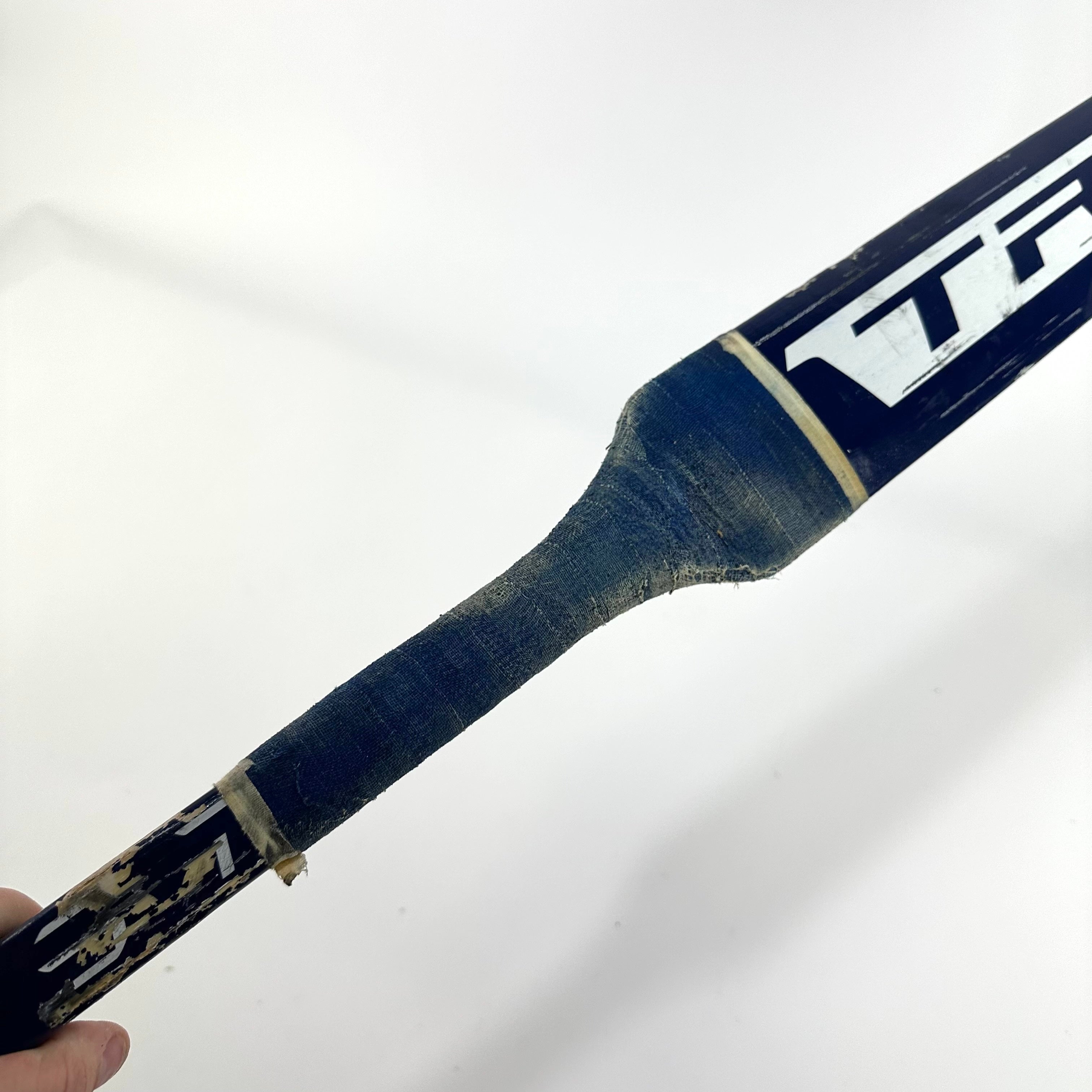 Damaged True Catalyst 9X Wood Goalie Stick | Regular | Elliot | 25" paddle | TBL345