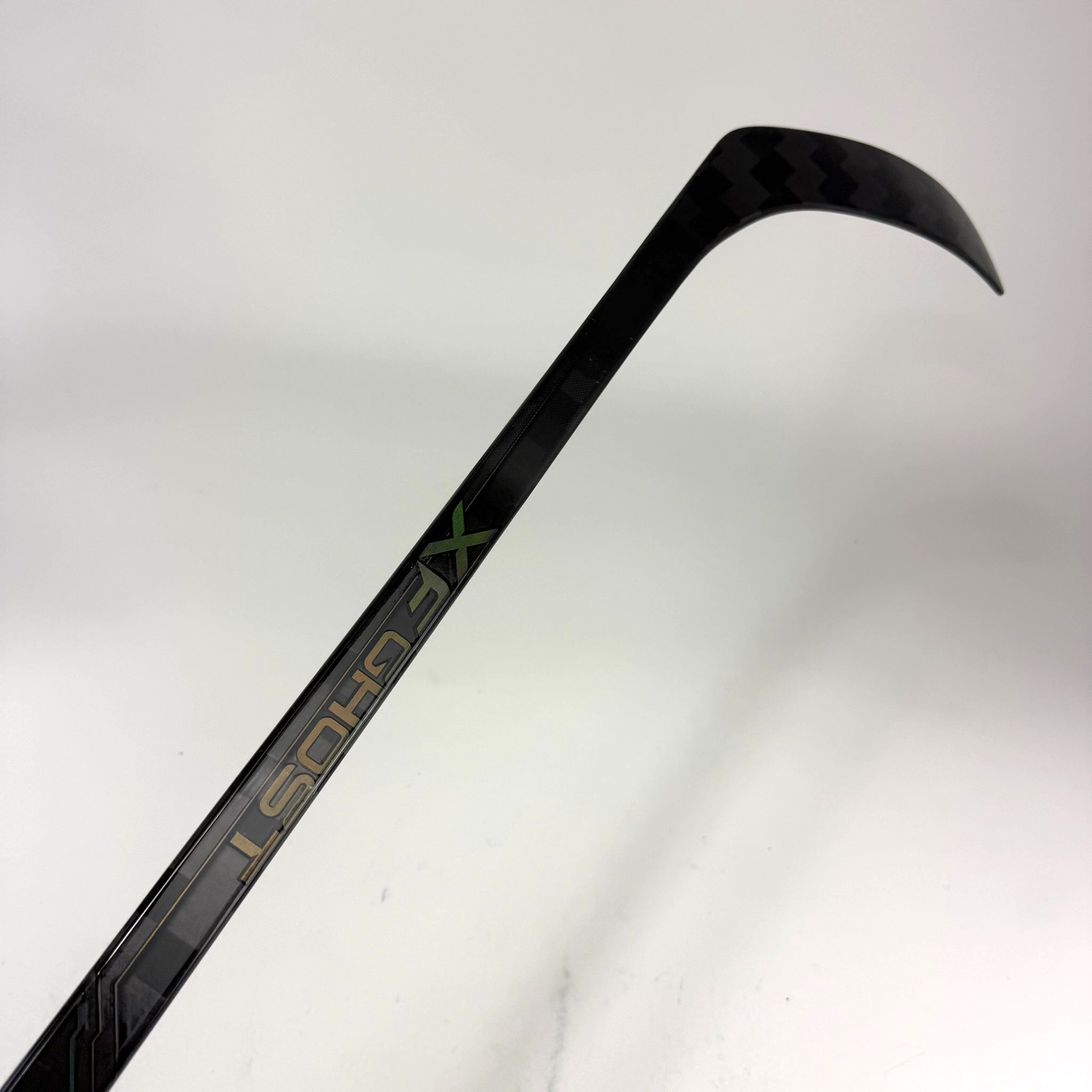 New Left CCM Tacks XF Ghost | 90 Flex P86 Curve Grip | Roman Josi | J464