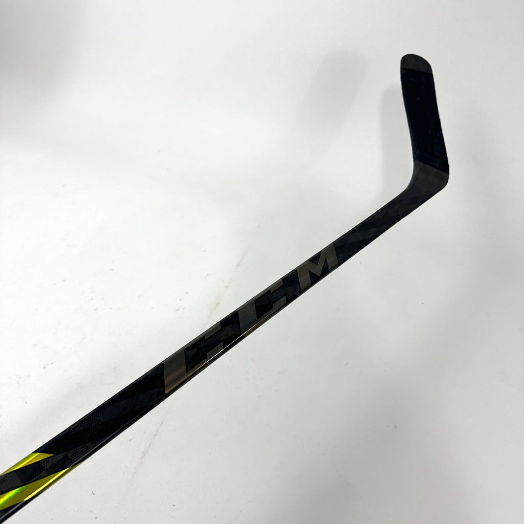 Used Left CCM Super Tacks AS4 Pro | 90 Flex P80 Curve Grip | G268 - Top Flight Hockey
