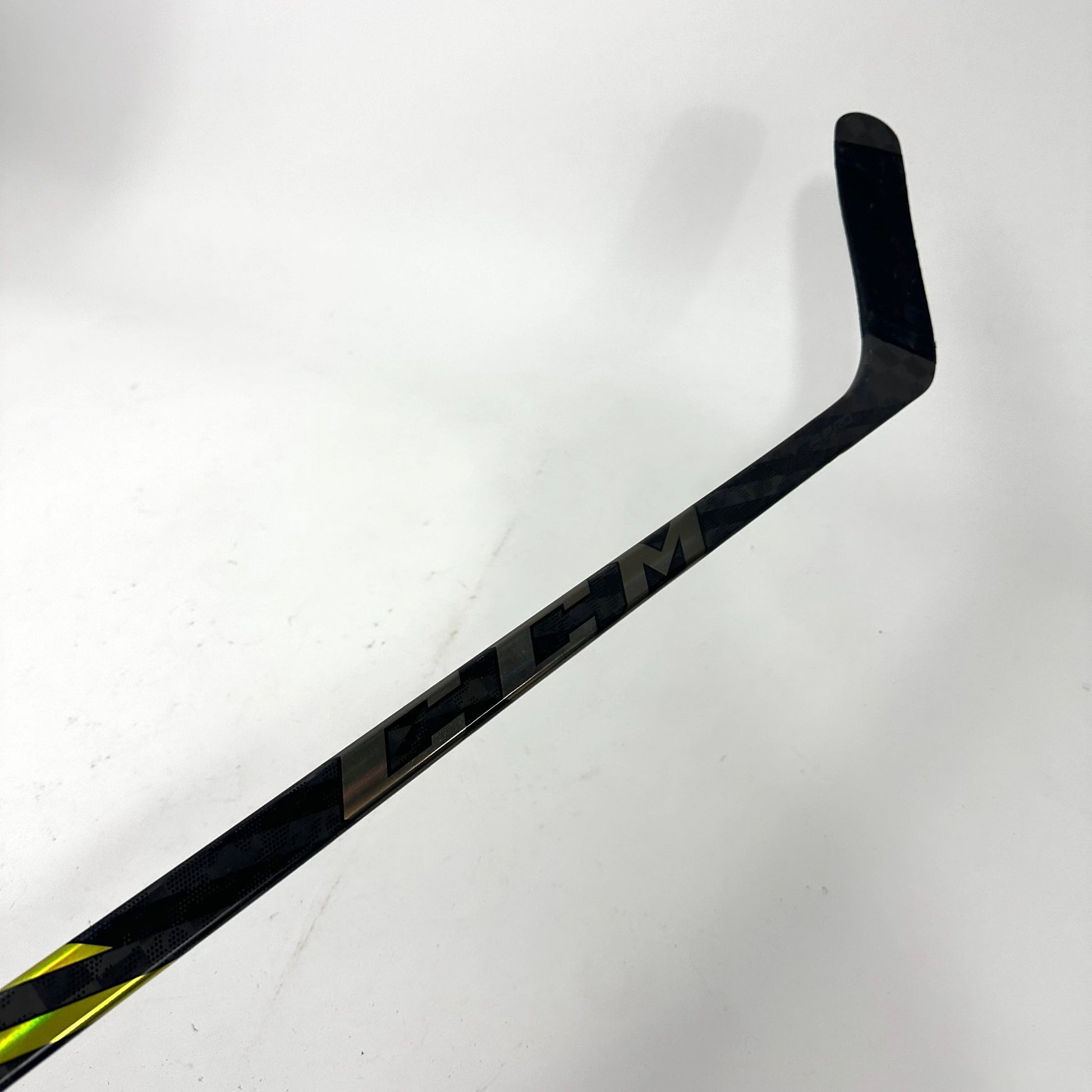 Used Left CCM Super Tacks AS4 Pro | 90 Flex P80 Curve Grip | G268 - Top Flight Hockey