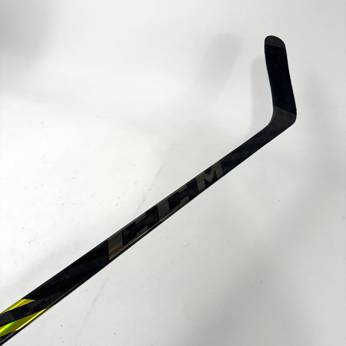 Used Left CCM Super Tacks AS4 Pro | 90 Flex P80 Curve Grip | G268 - Top Flight Hockey