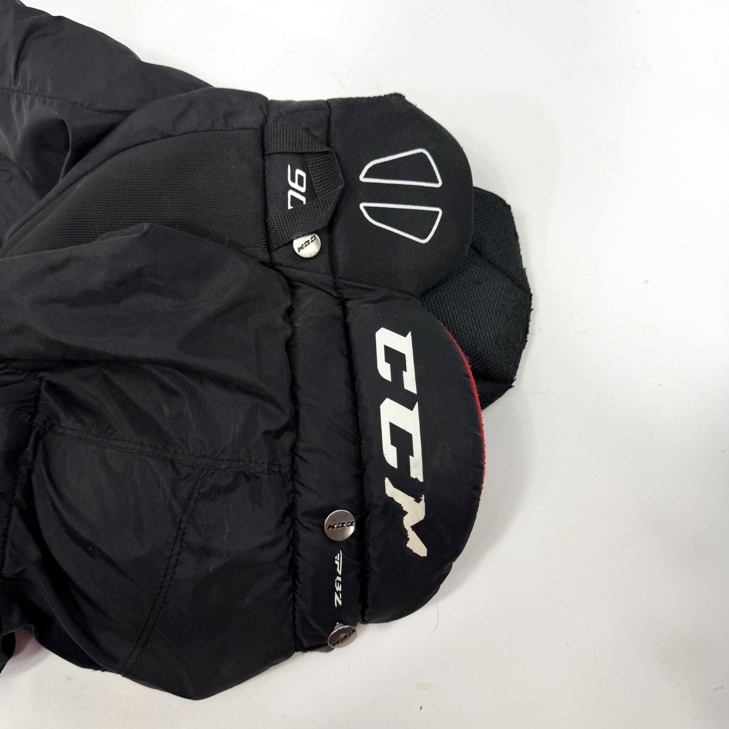 Used Black CCM RBZ 90 Pants | Junior Small | AB510