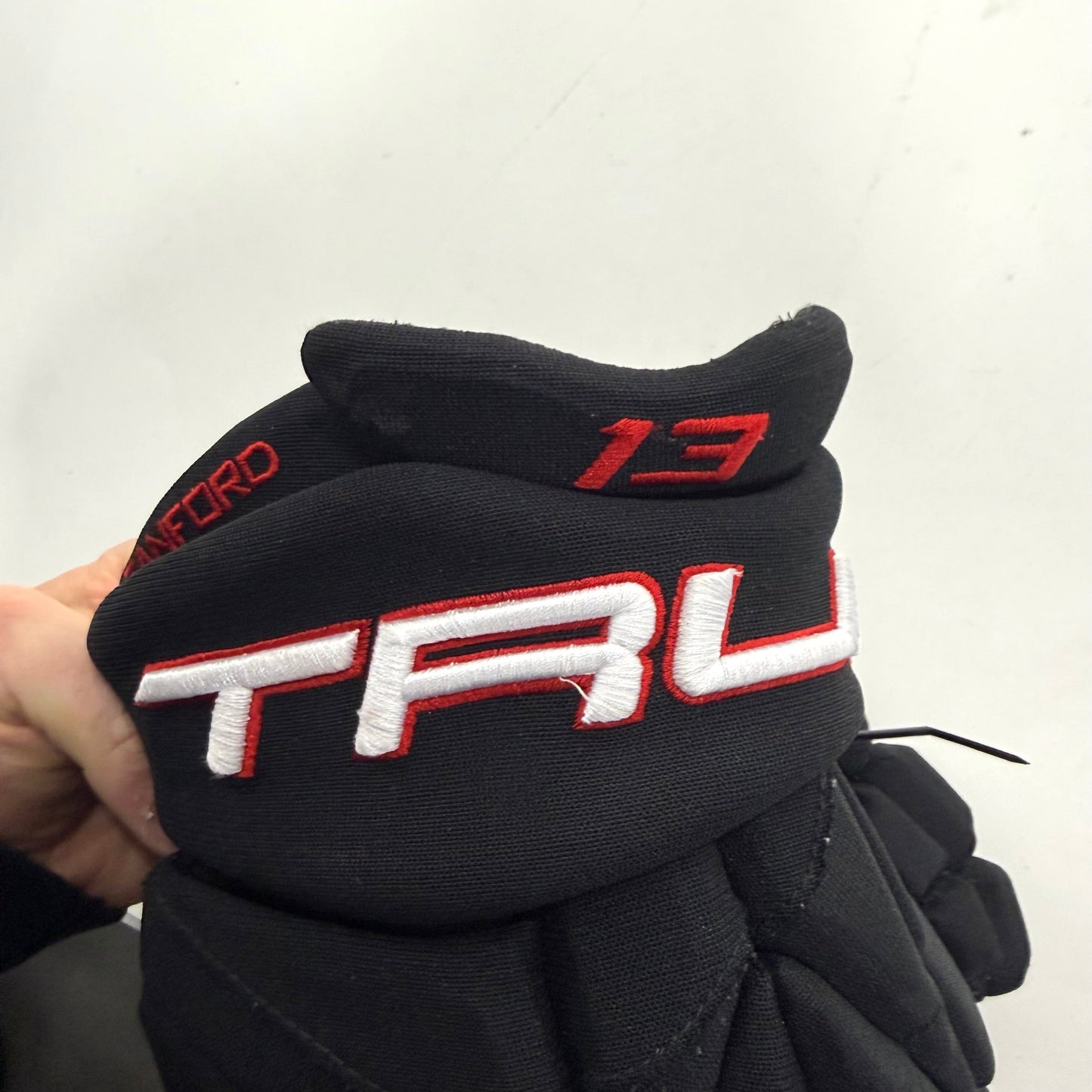 Used Black and Red Chicago Blackhawks True Catalyst 9X Gloves | 14" | Sanford | BH272 - Top Flight Hockey