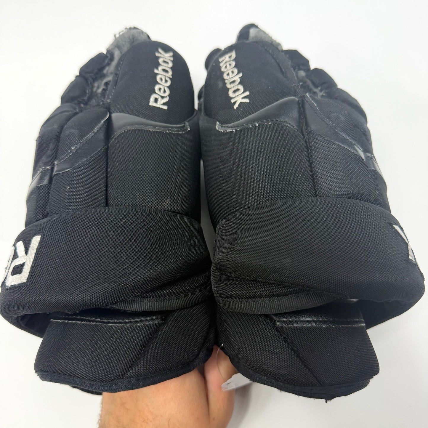 Used Black Reebok 11k Gloves | 15" | AB803