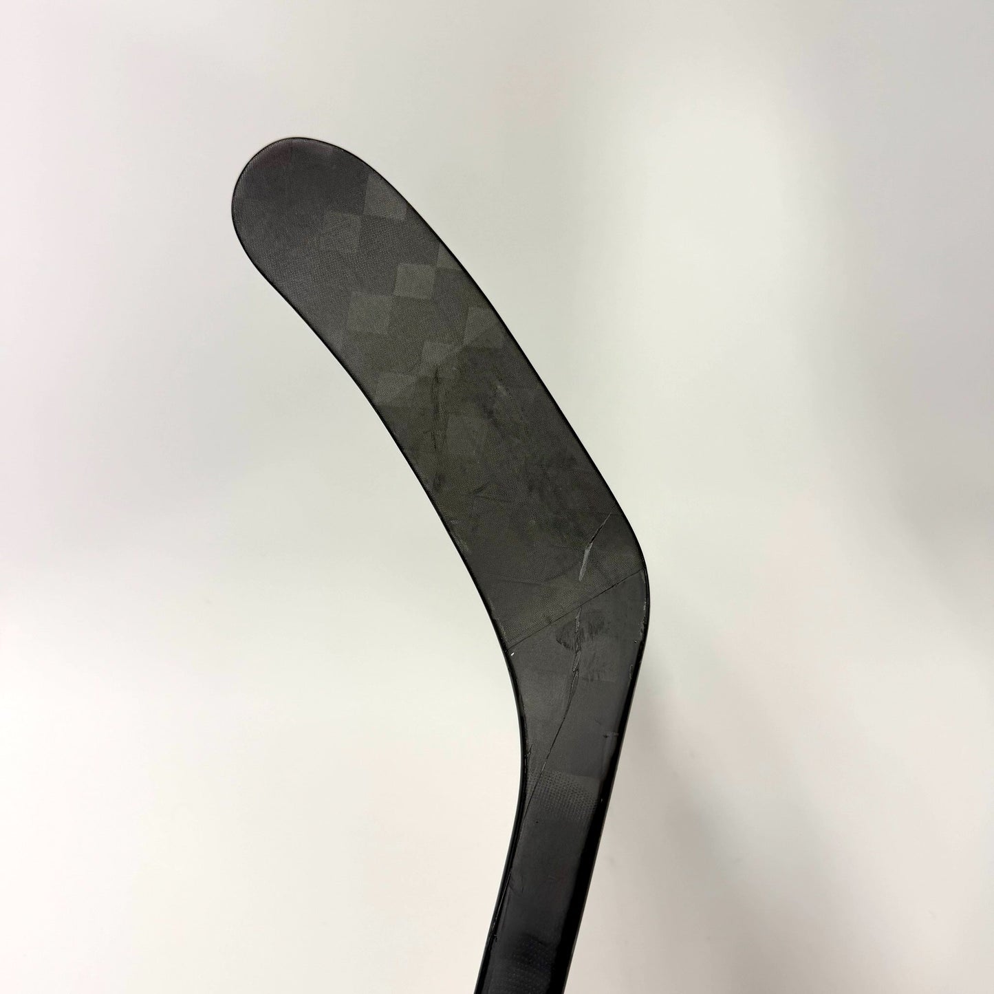 Used Left Black CCM Jetspeed FT8 Pro | 75 Flex P28M Curve Grip | AB993 - Top Flight Hockey