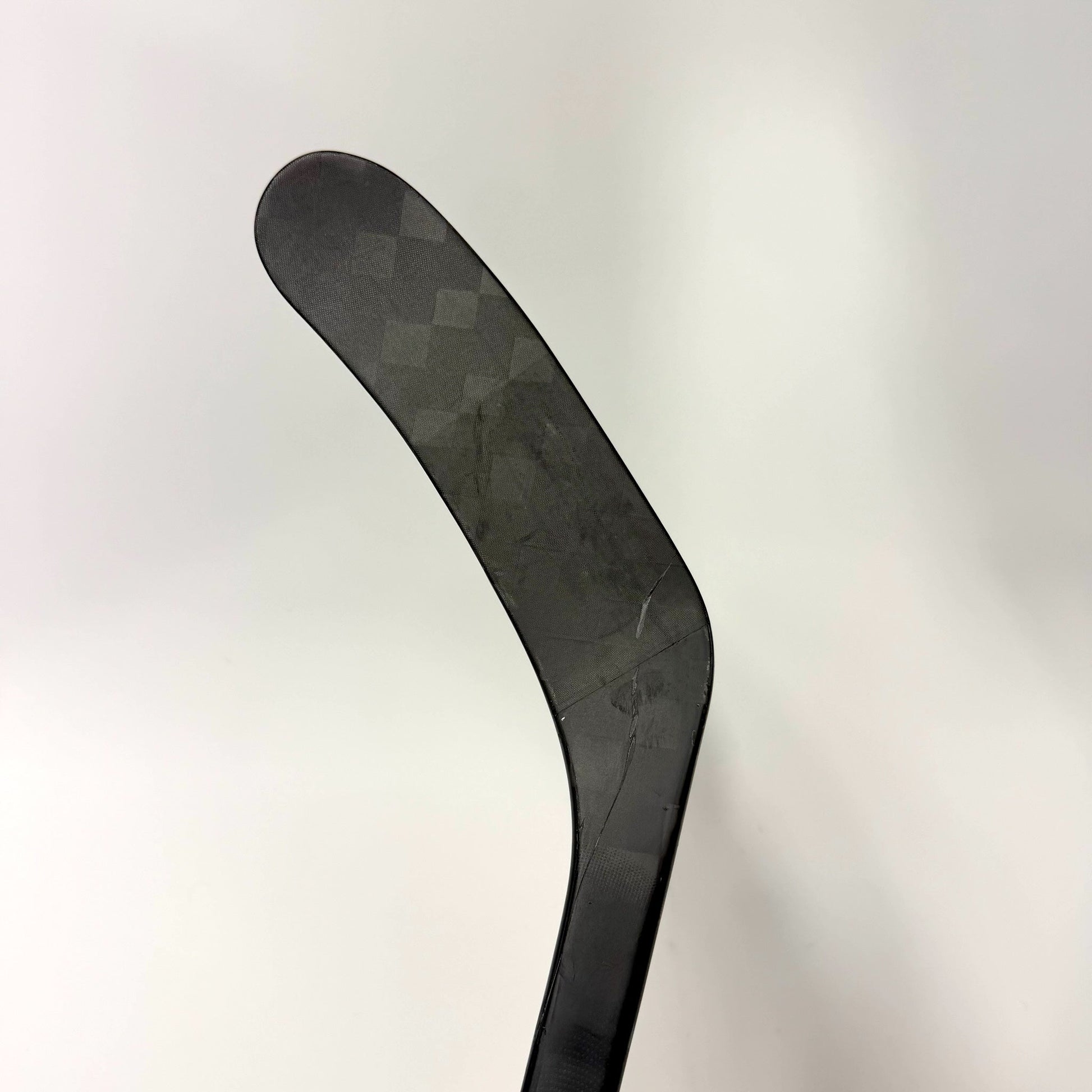 Used Left Black CCM Jetspeed FT8 Pro | 75 Flex P28M Curve Grip | AB993 - Top Flight Hockey