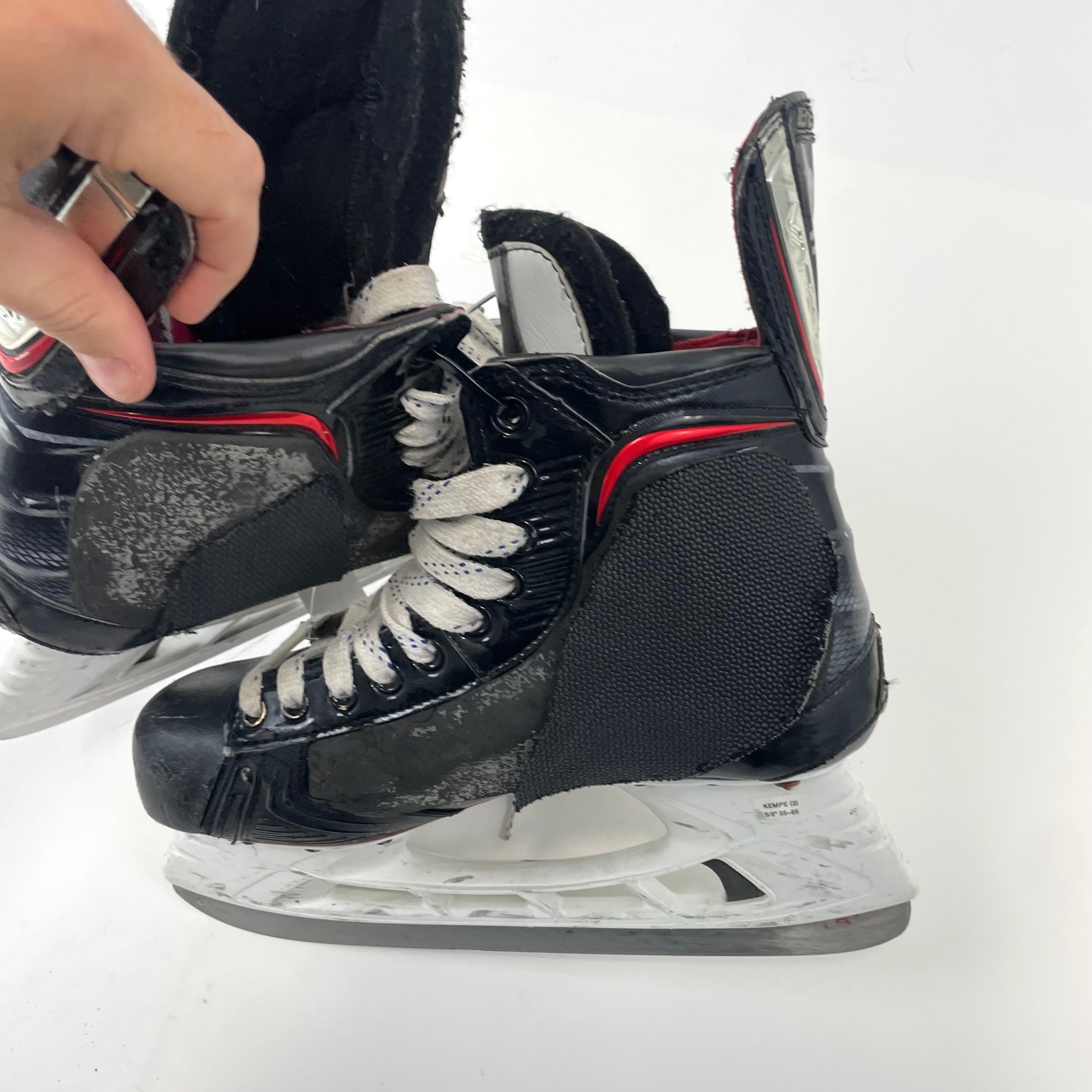 Used Bauer Vapor 1x 2.0 Skates | Right 9 1/4E Left 8 3/4EE | #D40