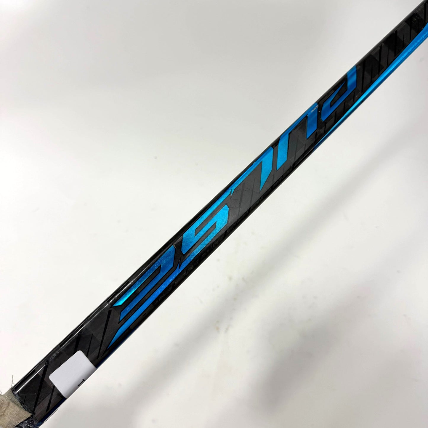 Used Right Bauer Pulse | 77 Flex Custom P92M Curve Grip | AB561