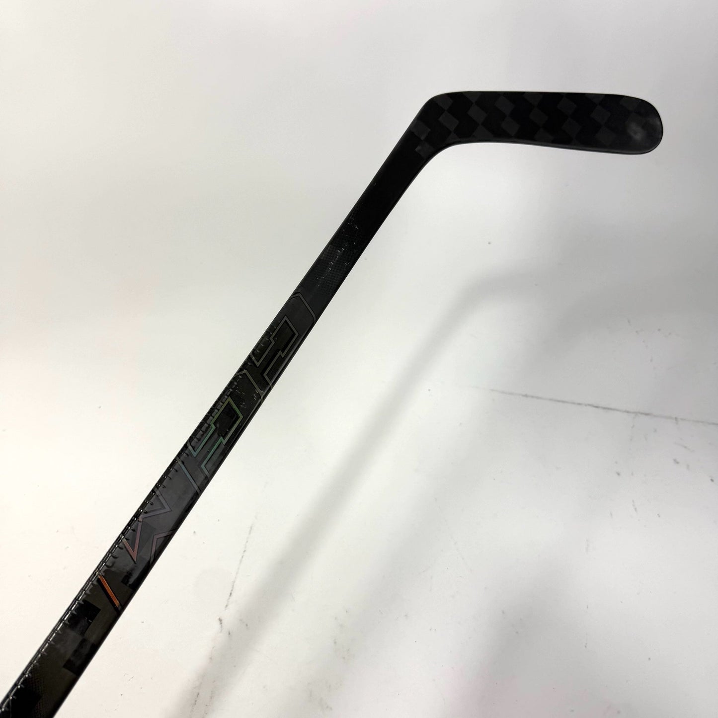 New Right CCM Tacks XF Ghost | 85 Flex P19 Curve Grip | J240 - Top Flight Hockey