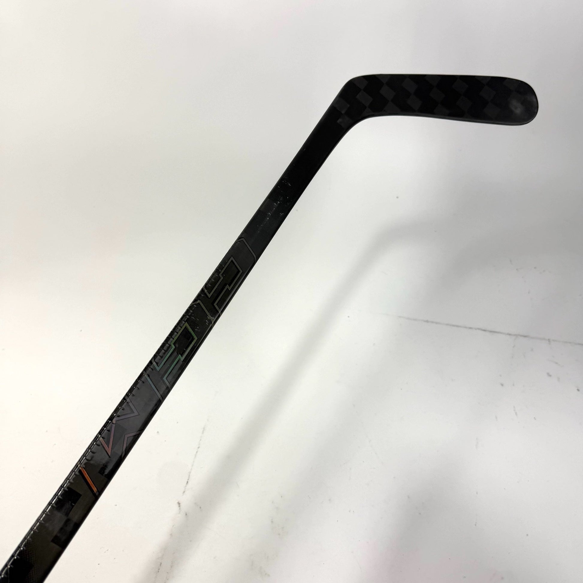 New Right CCM Tacks XF Ghost | 85 Flex P19 Curve Grip | J240 - Top Flight Hockey