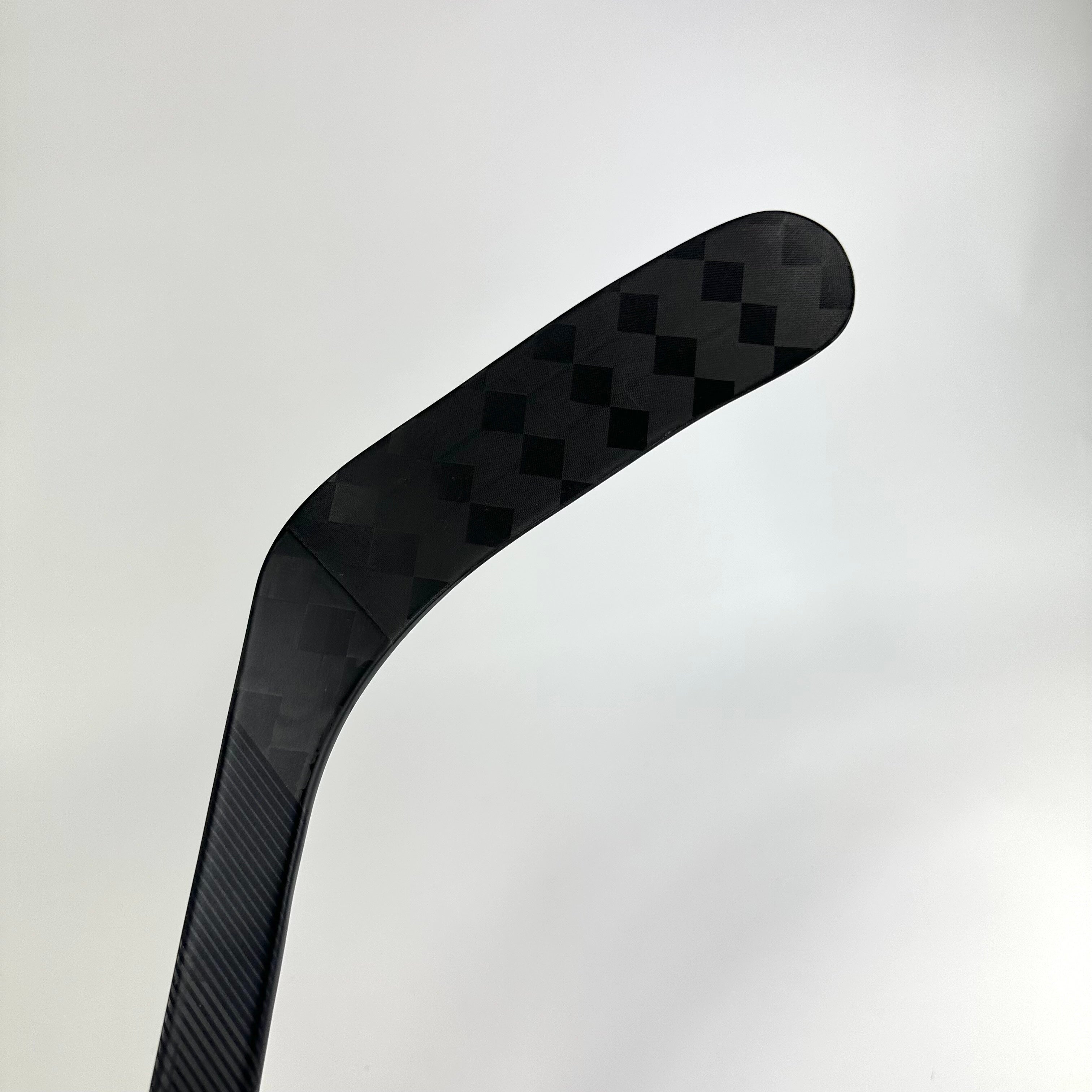 New Right CCM Tacks AS-V Pro | P90T Curve 105 Flex Grip | Anderson | M599