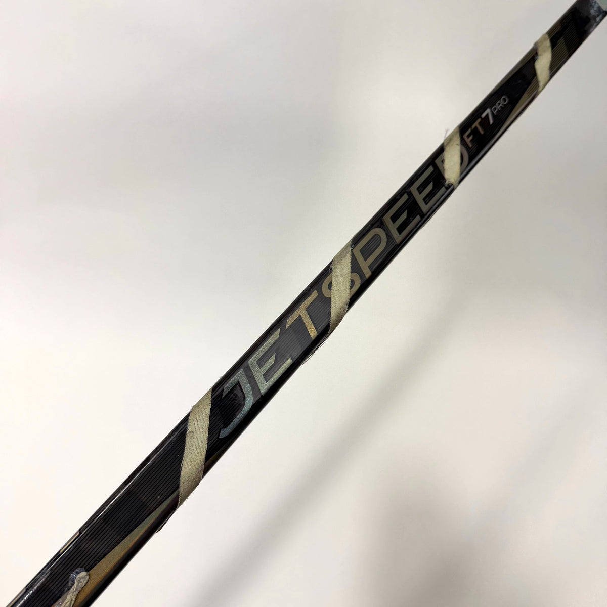 Used Right Black CCM Jetspeed FT7 Pro | 85 Flex P40 Square Toe Curve Grip | AB439