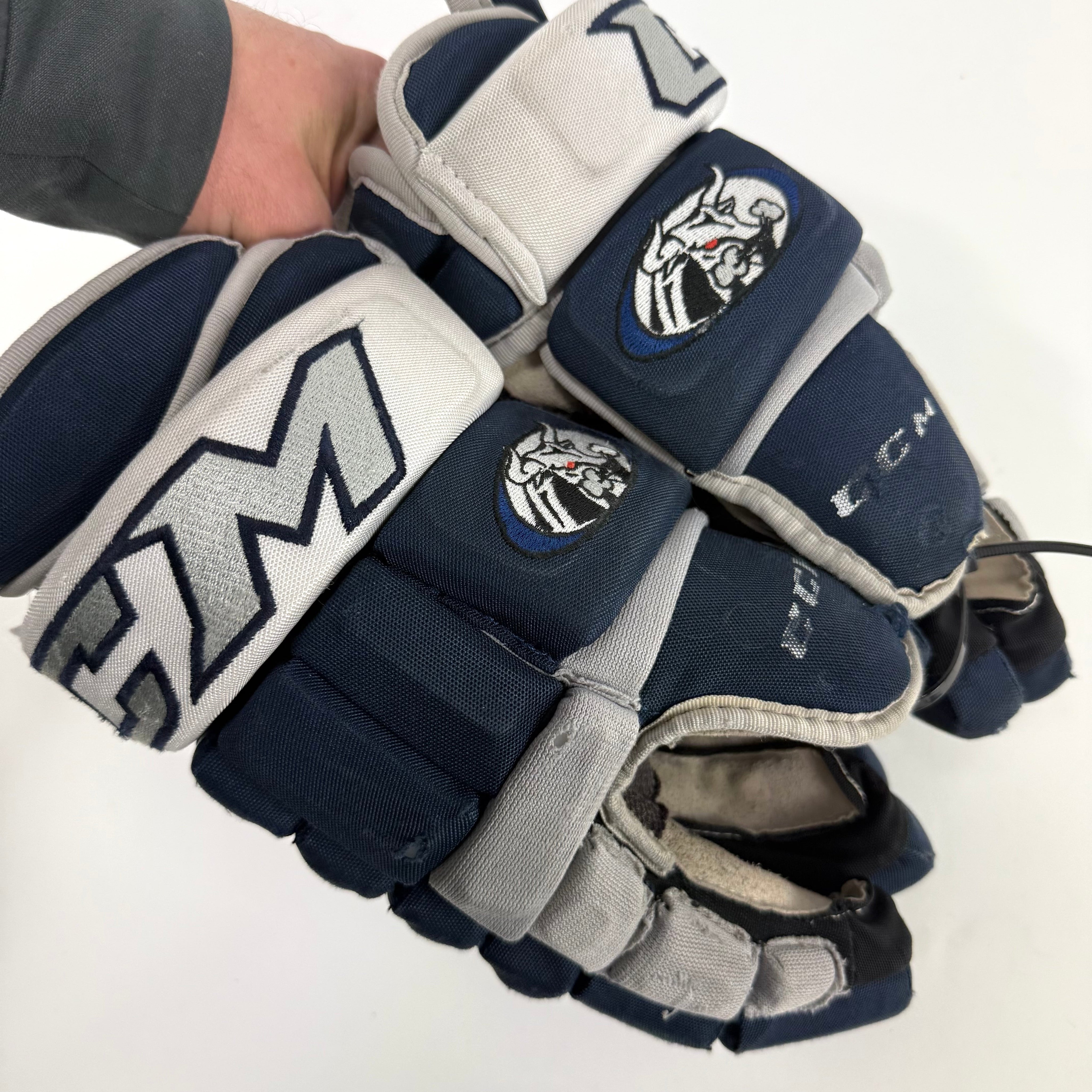 Used Navy CCM HG4PC Gloves Colorado Rampage | 14" | K346