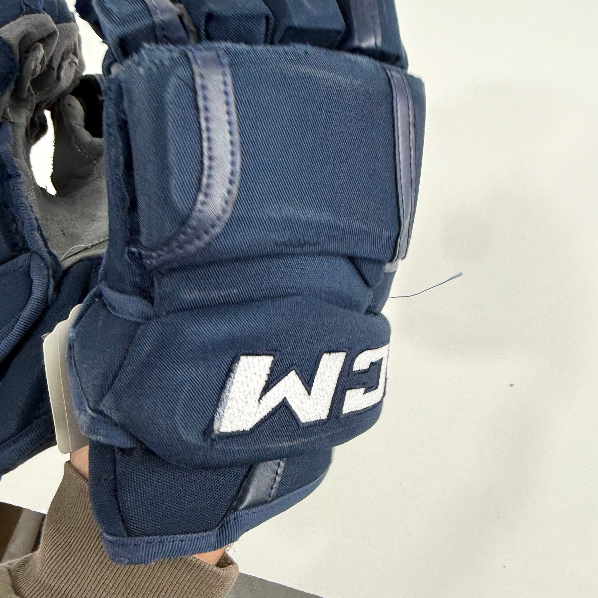 Used Navy CCM HG12 Gloves | 14" | D368