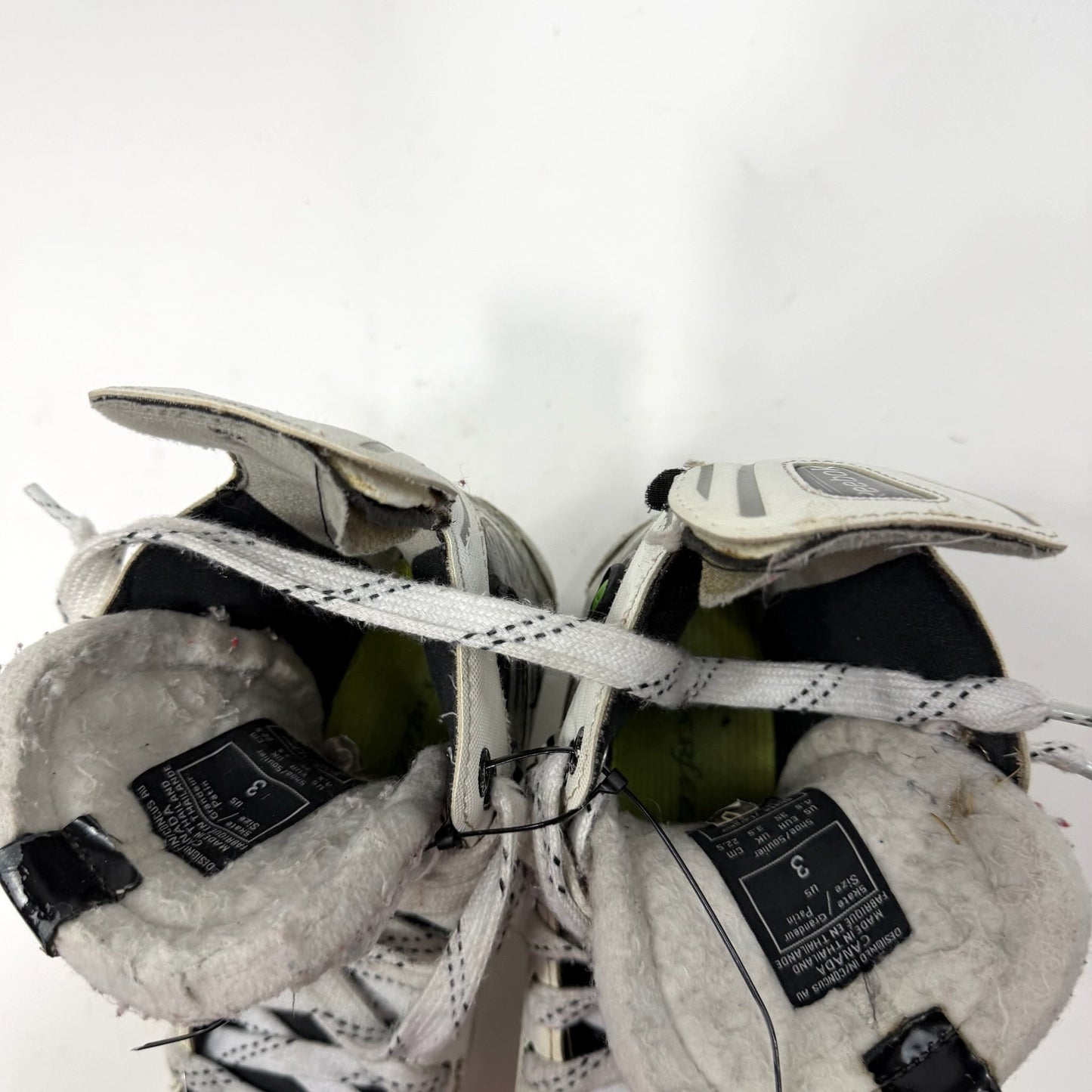 Used White Reebok 6K Skates | Size 3 D | AB488