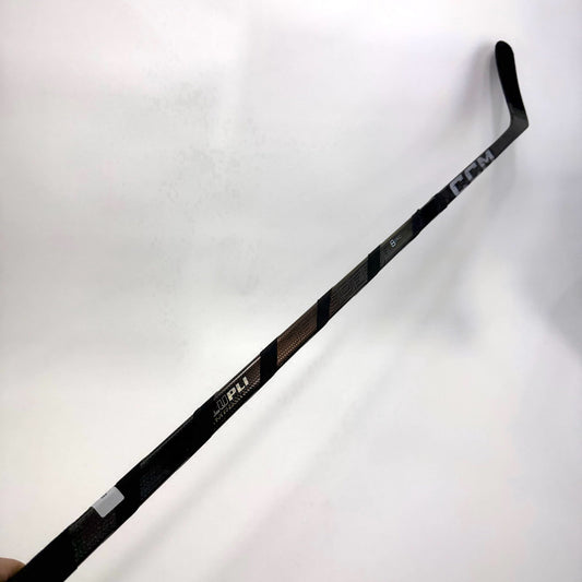 Used Left Black CCM Jetspeed FT8 Pro | 85 Flex P88 Curve Grip | BH413 - Top Flight Hockey