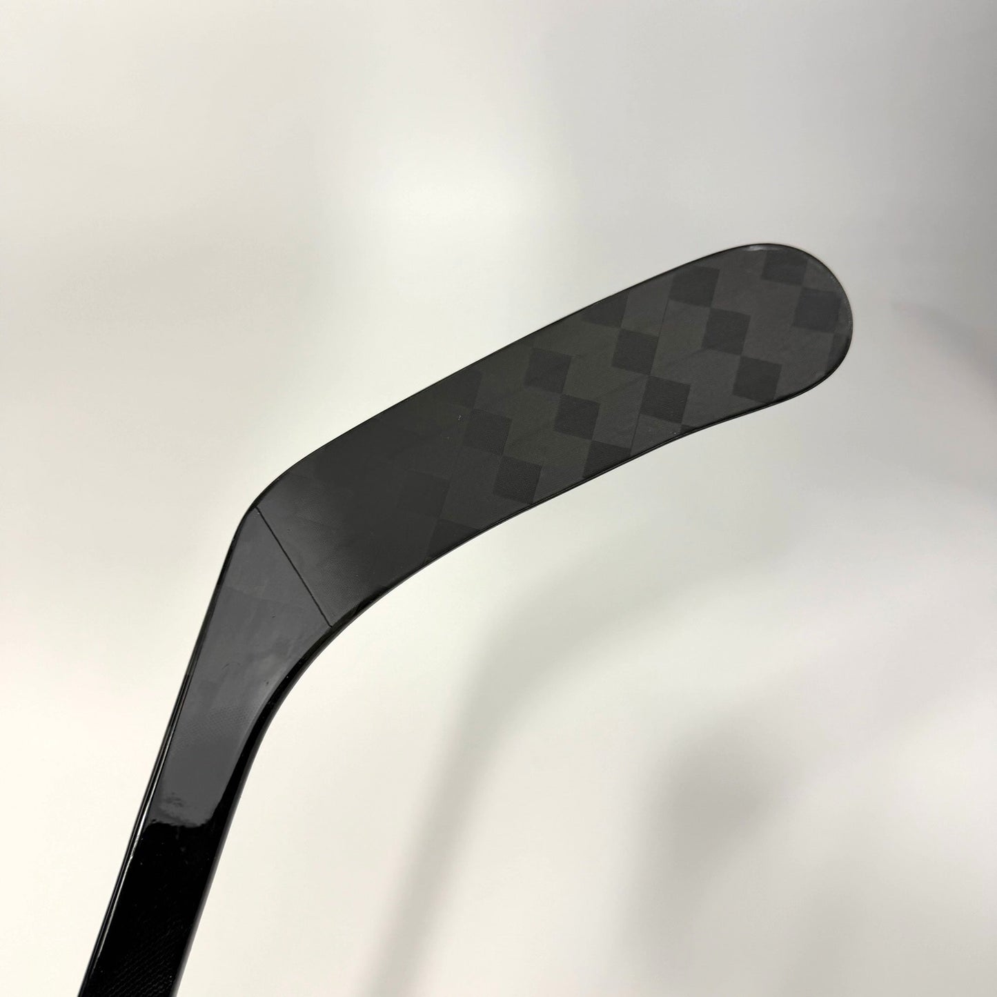 New Right Black CCM Jetspeed FT8 Pro | 80 Flex P92M Curve Grip | AB454